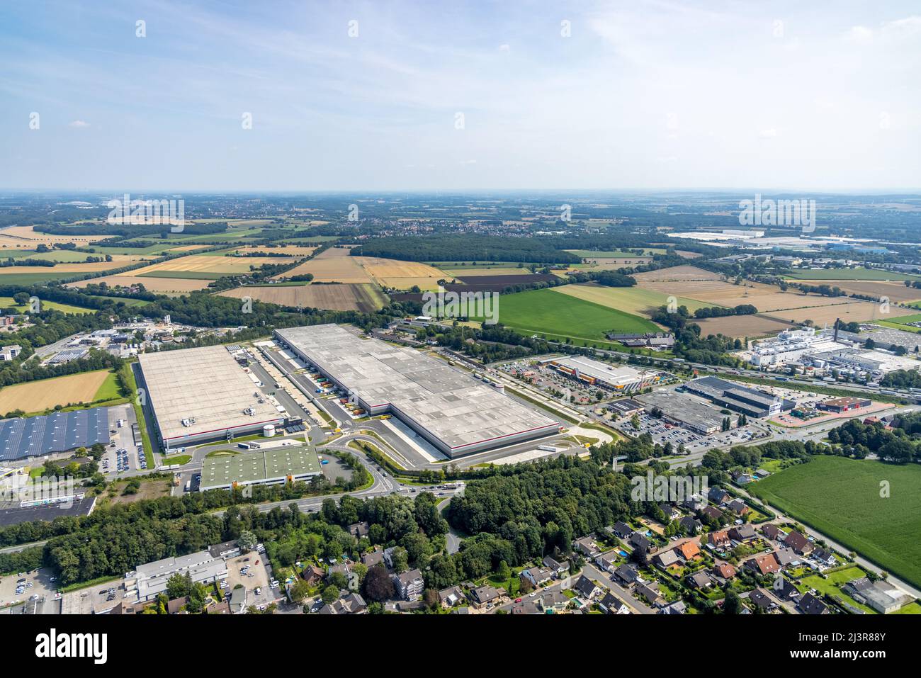 Luftaufnahme, Industriegebiet Unna / Kamen mit P3 Kamen Logistikpark, Kamen, Ruhrgebiet, Nordrhein-Westfalen, Deutschland, Luftbild, Gewerbegebiet Stockfoto