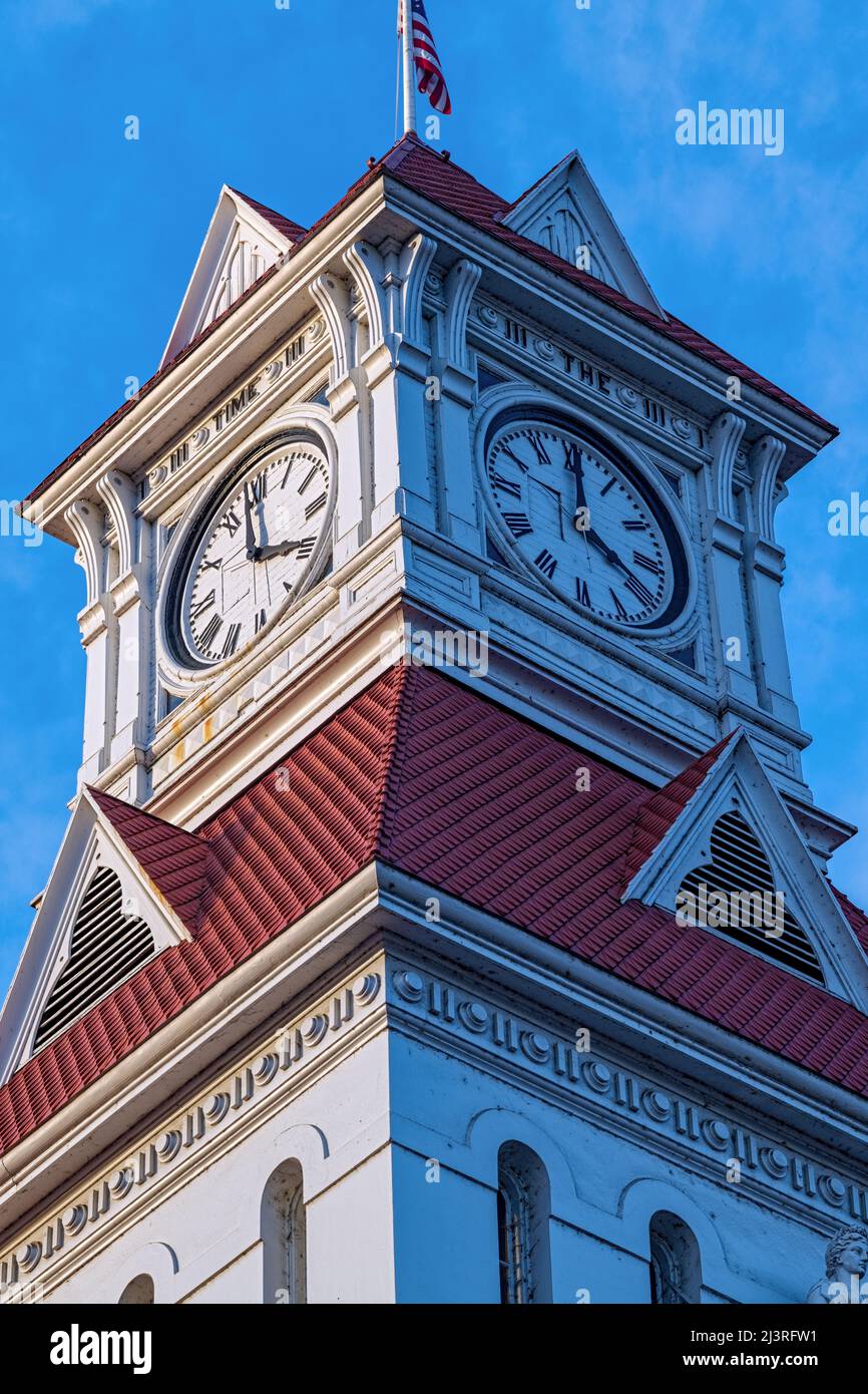 Der Uhrturm des Benton County Courthouse in Corvallis, Oregon, USA Stockfoto