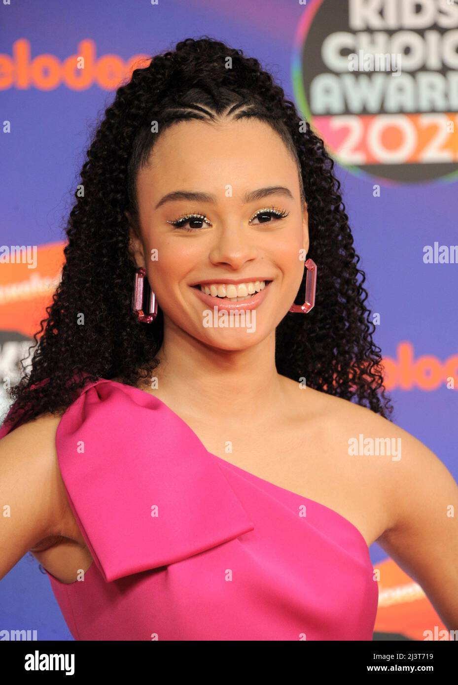 Santa Monica Kalifornien 9 April 22 Gabrielle Nevaeh Green Bei Der Ankunft Fur Nickelodeon Kids Choice