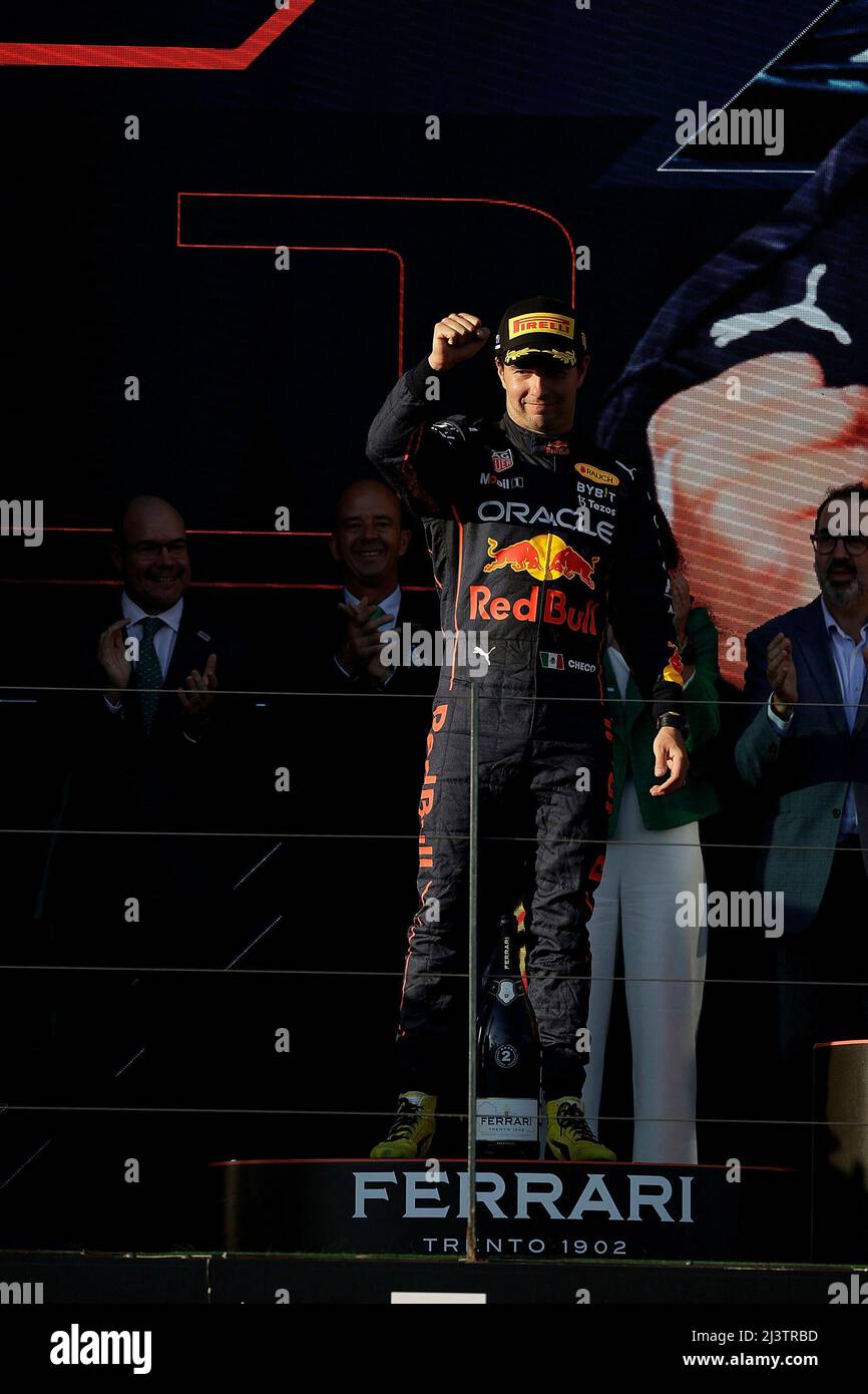 Melbourne, Australien. 10. April 2022. 10. April 2022, Albert Park, Melbourne, FORMEL 1 ROLEX AUSTRALIAN GRAND PRIX 2022, im Bild Podium: 2. Platz für Sergio Perez (MEX), Oracle Red Bull Racing Credit: dpa/Alamy Live News Stockfoto
