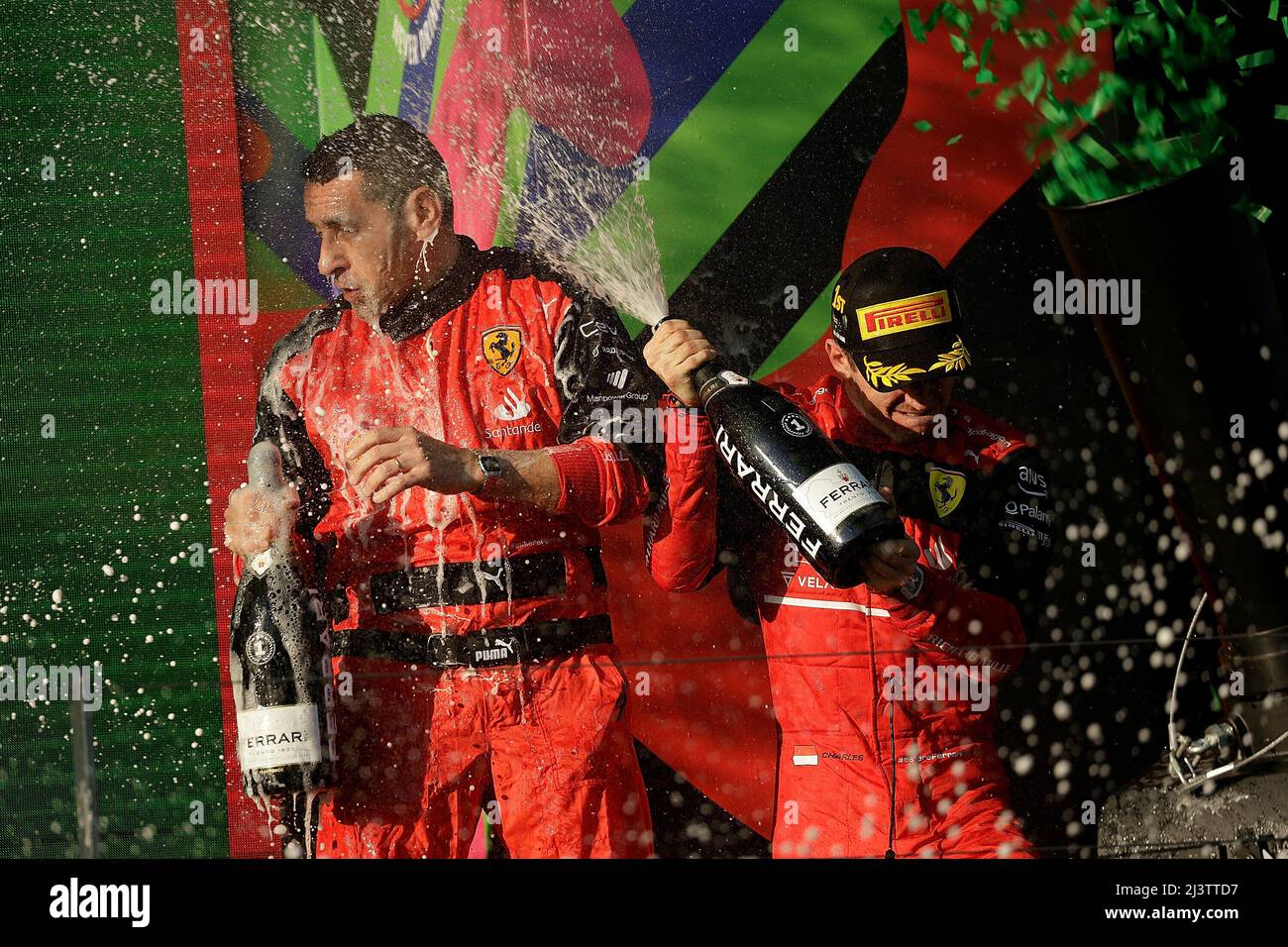 Melbourne, Australien. 10. April 2022. 10. April 2022, Albert Park, Melbourne, FORMEL 1 ROLEX AUSTRALIAN GRAND PRIX 2022, im Bild Podium: Gewinner Charles Leclerc (MCO), Scuderia Ferrari Credit: dpa/Alamy Live News Stockfoto