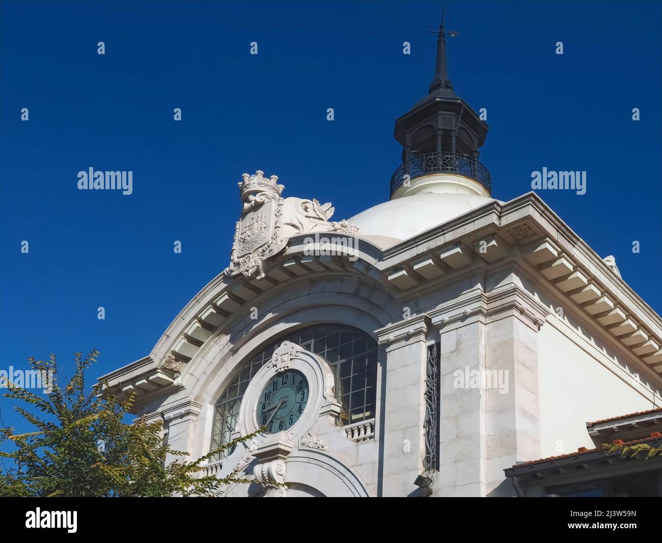 Mercado da Ribeira oder Time Out Food Market in Lissabon in Portugal Stockfoto
