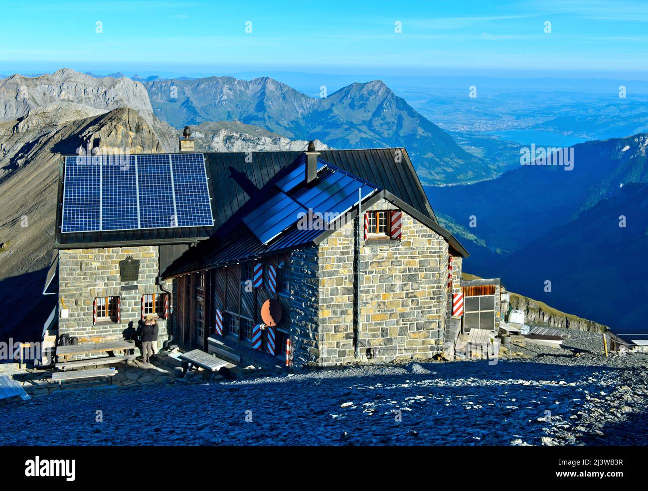 Berghütte Blüemlisalphütte des Schweizerischen Alpenvereins, SAC, Berner Alpen, Kandersteg, Schweiz Stockfoto