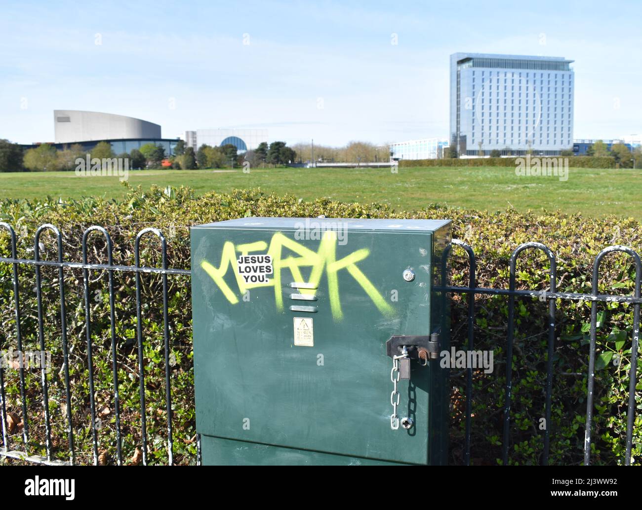 Jesus liebt dich Aufkleber im Campbell Park. Stockfoto