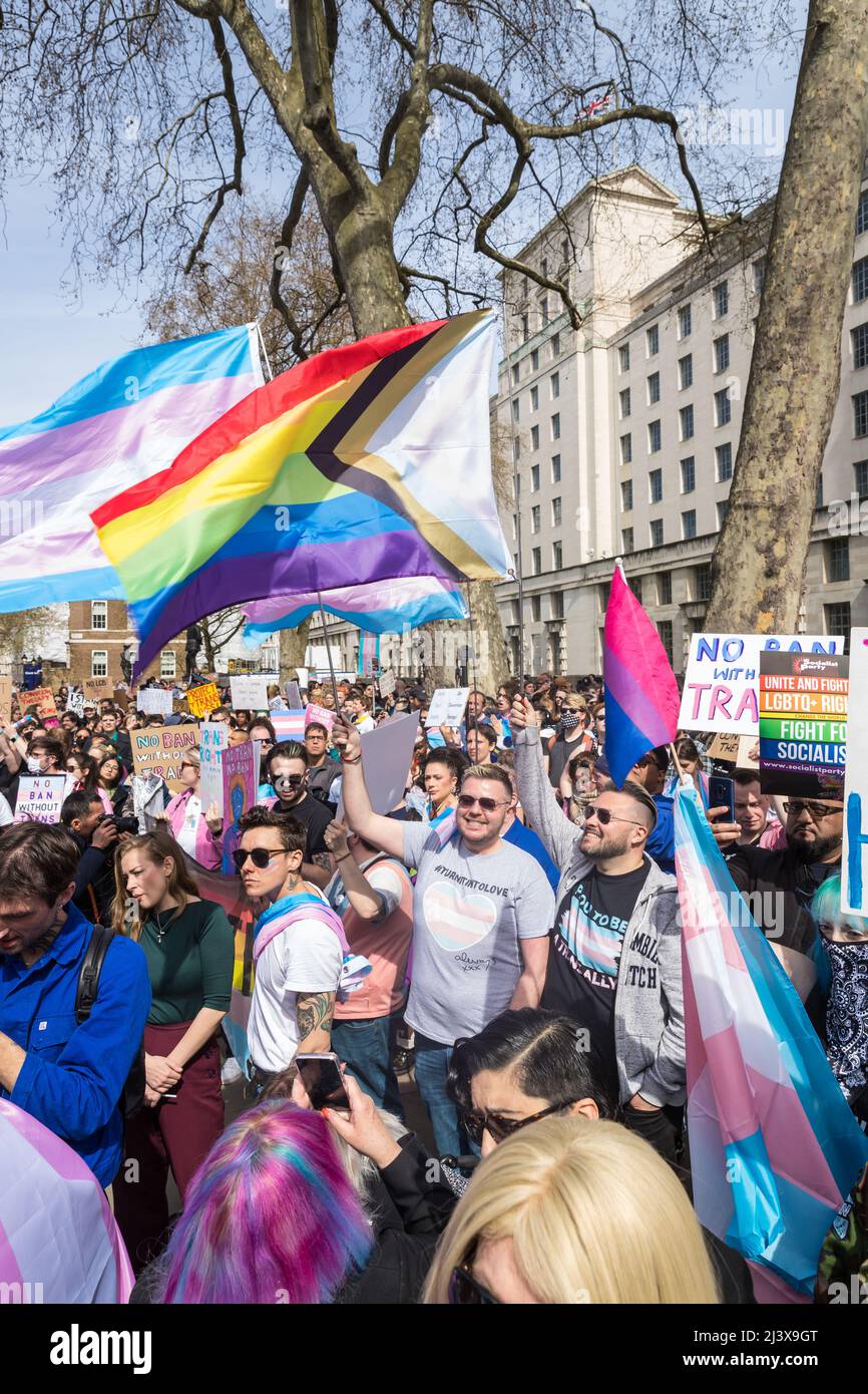 Protest für ein Verbot der Konversion-Therapie - Whitehall, London Stockfoto