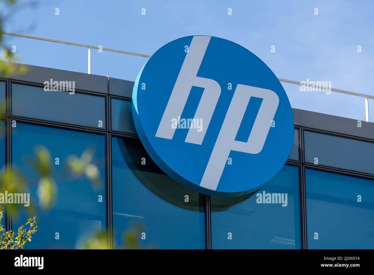 Logo auf dem Hauptsitz von HewlettPackard France (HP France), einer