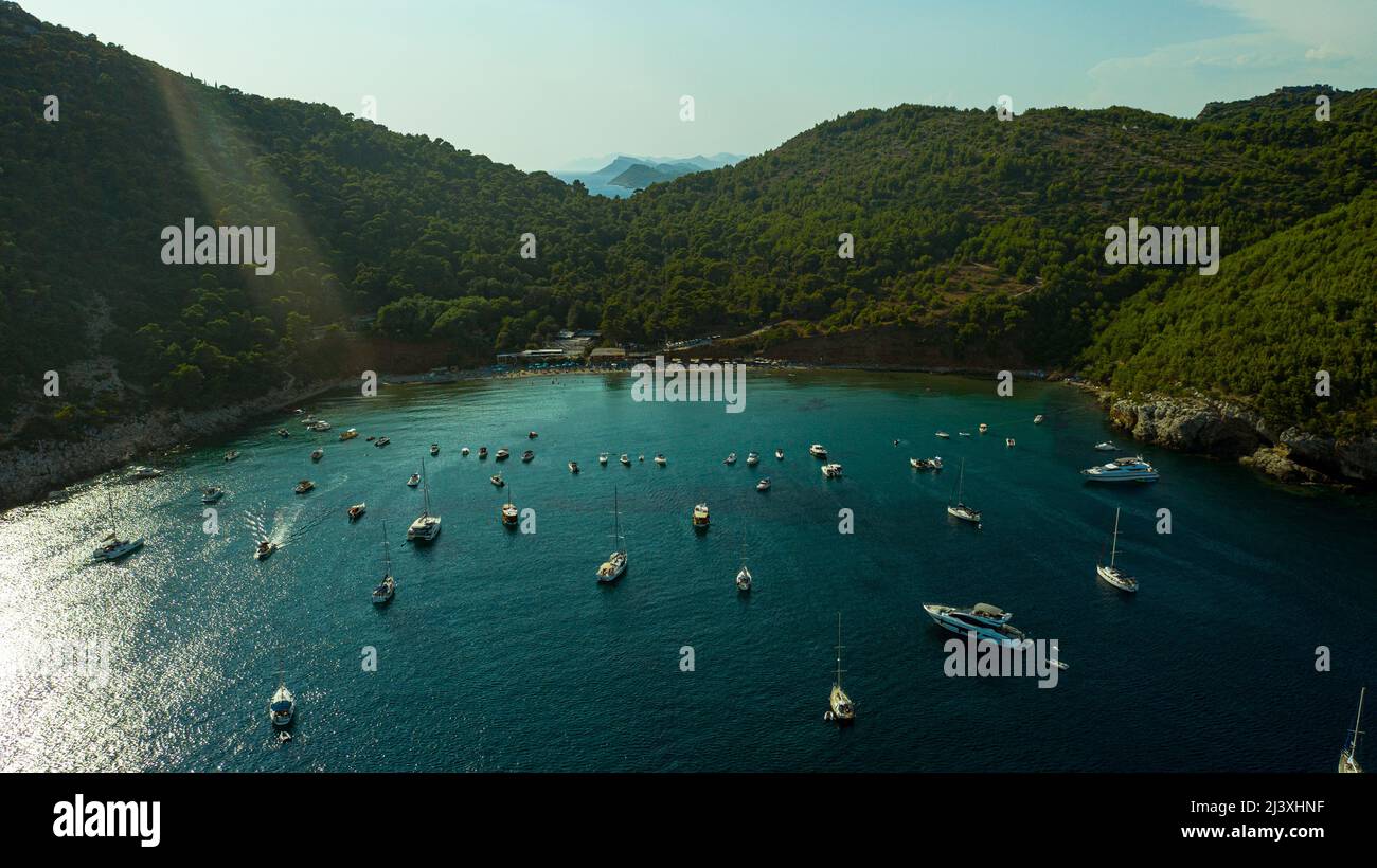 Luftaufnahme des Strandes Sunj, Insel Lopud, Dubrovnik, Kroatien Stockfoto