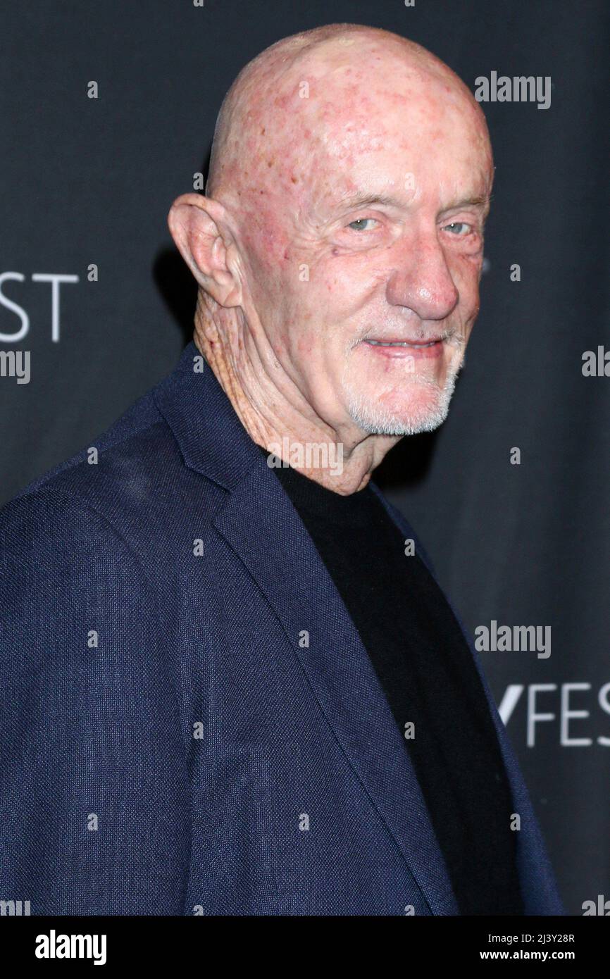 Los Angeles, Kalifornien. 9. April 2022. Jonathan Banks at arrivals for BETTER CALL SAUL at PaleyFest LA 2022, Dolby Theater, Los Angeles, CA 9. April 2022. Kredit: Priscilla Grant/Everett Collection/Alamy Live Nachrichten Stockfoto