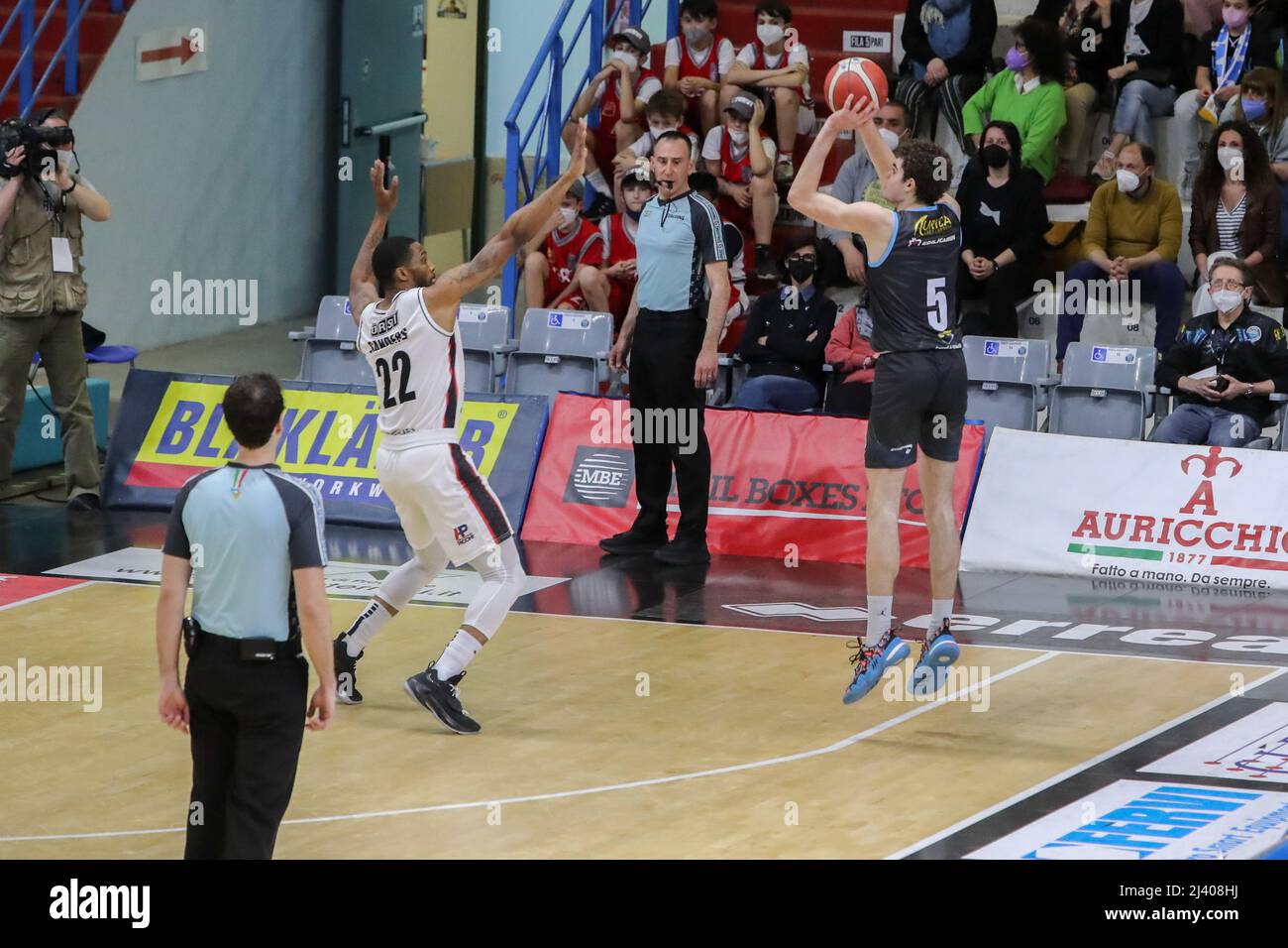 Filippo Gallo (Vanoli Cremona) während der Vanoli Basket Cremona gegen Bertram Derthona Tortona, Italienische Basketball A Serie Championship in Cremona, Italien, April 10 2022 Stockfoto