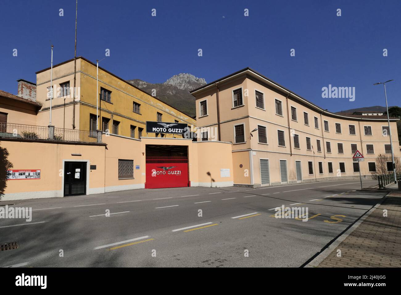 Historischer Sitz des italienischen Motorradherstellers Moto Guzzi Stockfoto