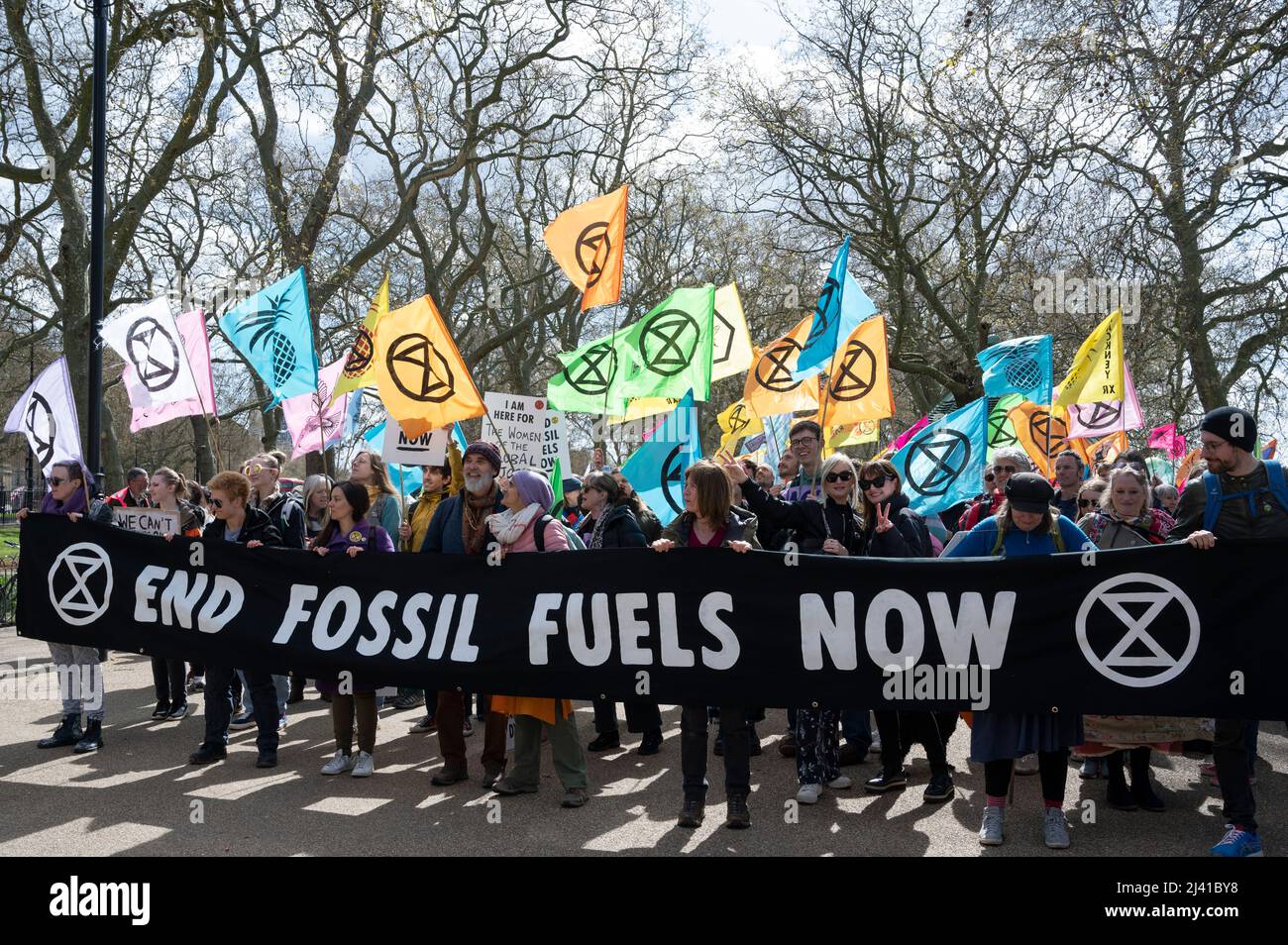 Extinction Rebellion beginnt eine Woche der Aktion, um die Klimanotstand und die Notwendigkeit zu betonen, fossile Brennstoffe als Energiequelle zu beenden Stockfoto