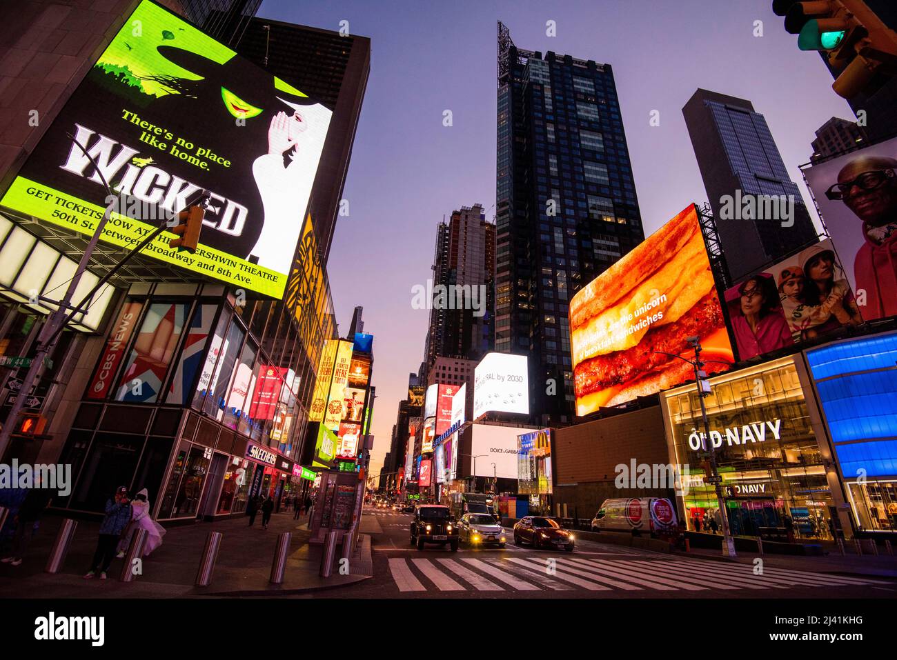 Sonnenaufgang am Times Square, Midtown Manhattan, New York USA Stockfoto