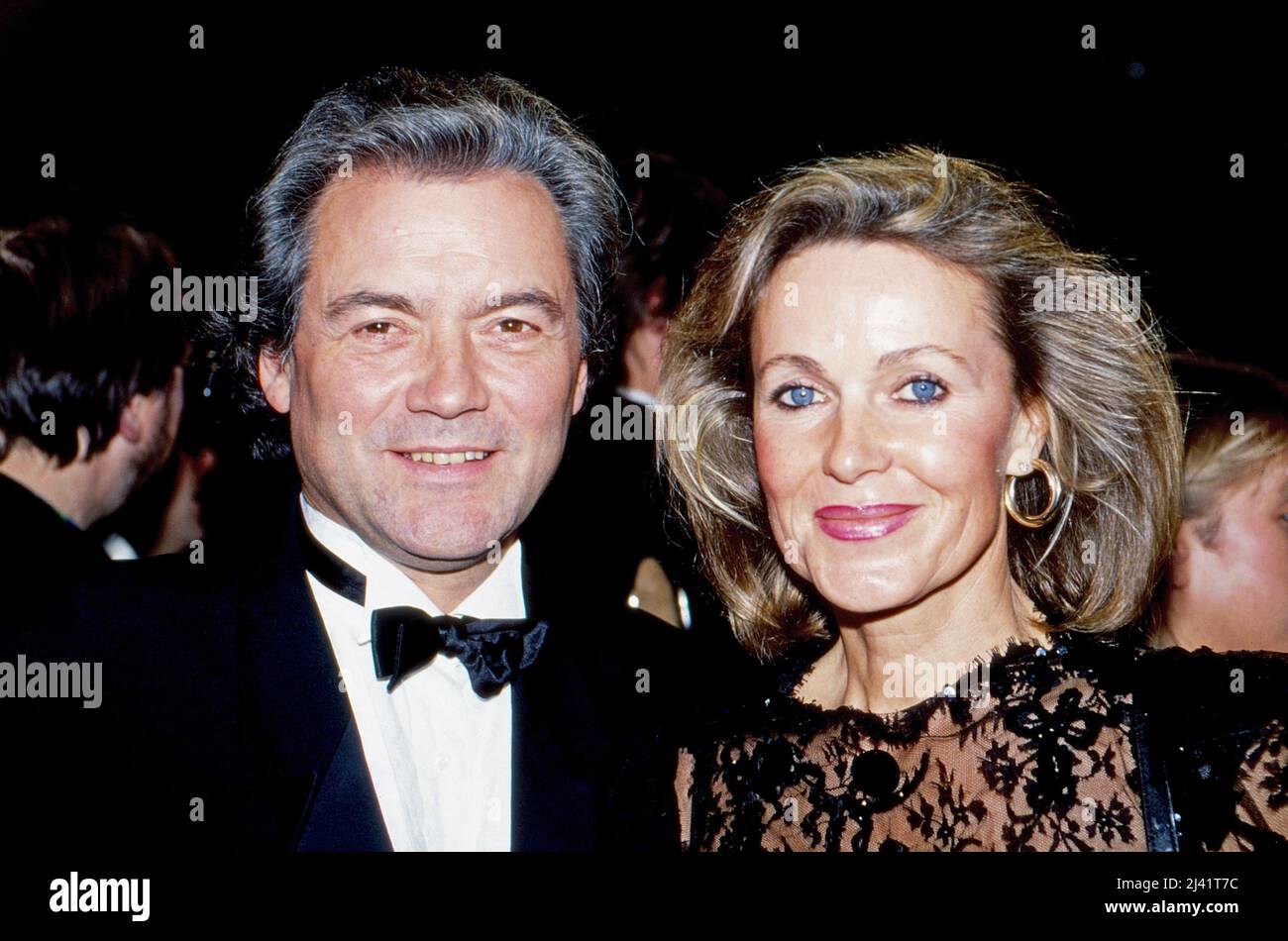 Hans Jürgen Bäumler, deutscher Eiskunstläufer, Schauspieler und Moderator,  mit Ehefrau Maria, Deutschland um 1997 Stockfotografie - Alamy