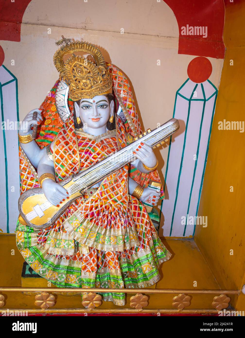 die statue einer hinduistischen religiösen Göttin aus verschiedenen Winkeln wurde am 23 22. Februar in haridwar uttrakhand india aufgenommen. Stockfoto