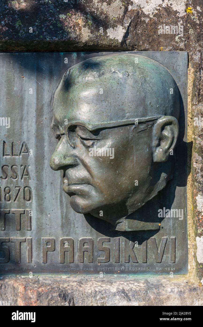 Gedenkstatue des ehemaligen Präsidenten von Finlanf J. K. Paasikivi an seinem Geburtsort im Dorf Huljala in Hämeenkoski Hollola Finnland Stockfoto