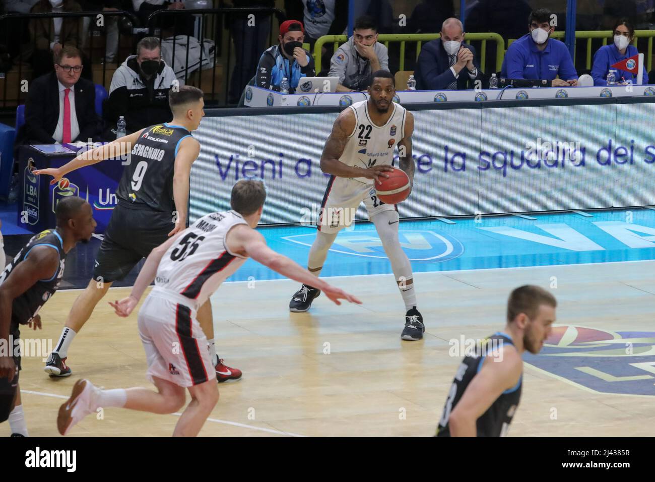 PalaRadi, Cremona, Italien, 10. April 2022, Jamarr Sanders (Bertram Yachts Tortona) während der Vanoli Basket Cremona gegen Bertram Derthona Tortona - Italienisch Stockfoto