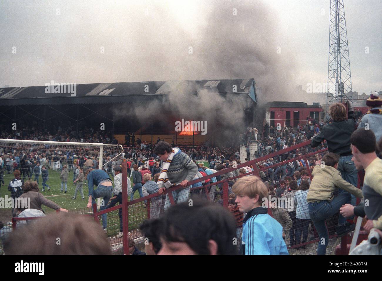Brandkatastrophe in Bradford City bei der Valley Parade 1985 Stockfoto