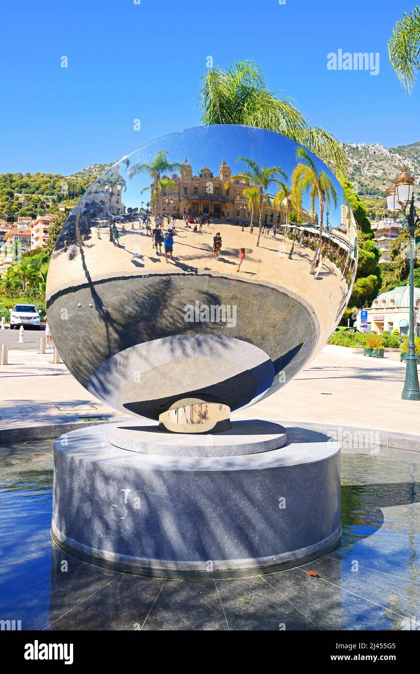 Anish Kapoor Skulptur Himmelsspiegel, Monte Carlo, Fürstentum von Monaco Stockfoto