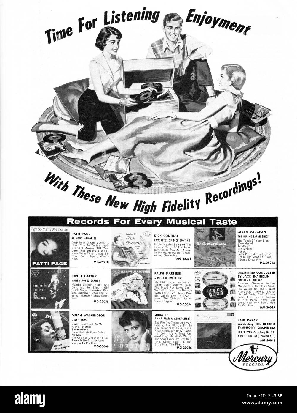 Eine ganzseitige Anzeige von Mercury Records in einem Musikmagazin aus dem Jahr 1955 mit 9 EP-Alben für „jeden musikalischen Geschmack“. Stockfoto