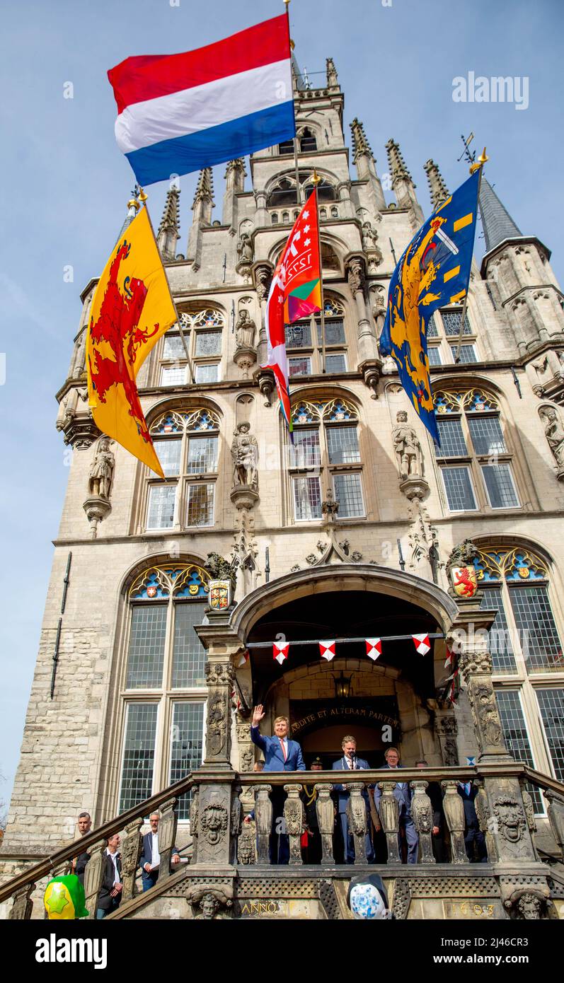 gouda-niederlande-12-april-2022-k-nig-willem-alexander-w-hrend-der