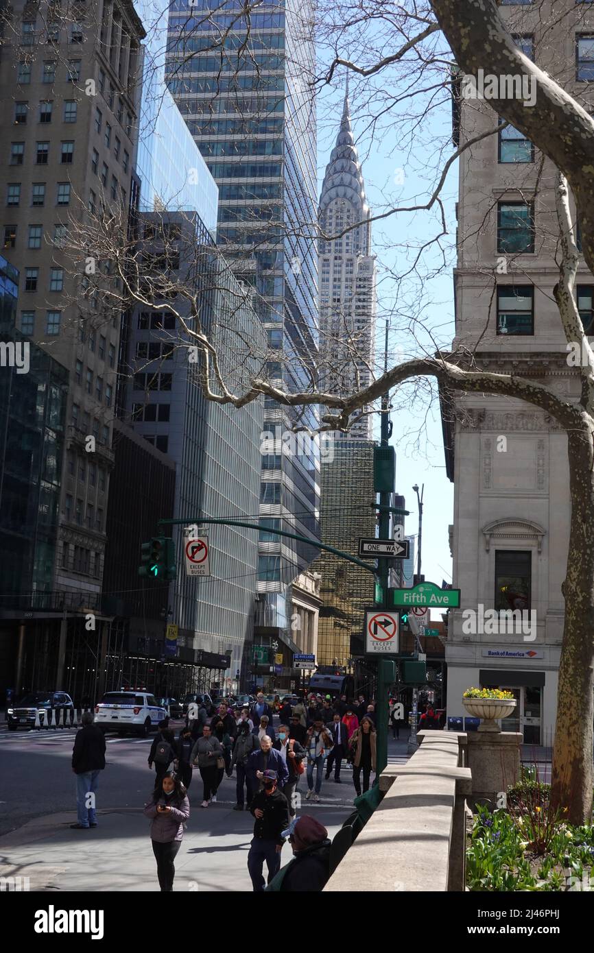 Chrysler Building und Fifth Avenue, Manhattan, New York, USA Stockfoto