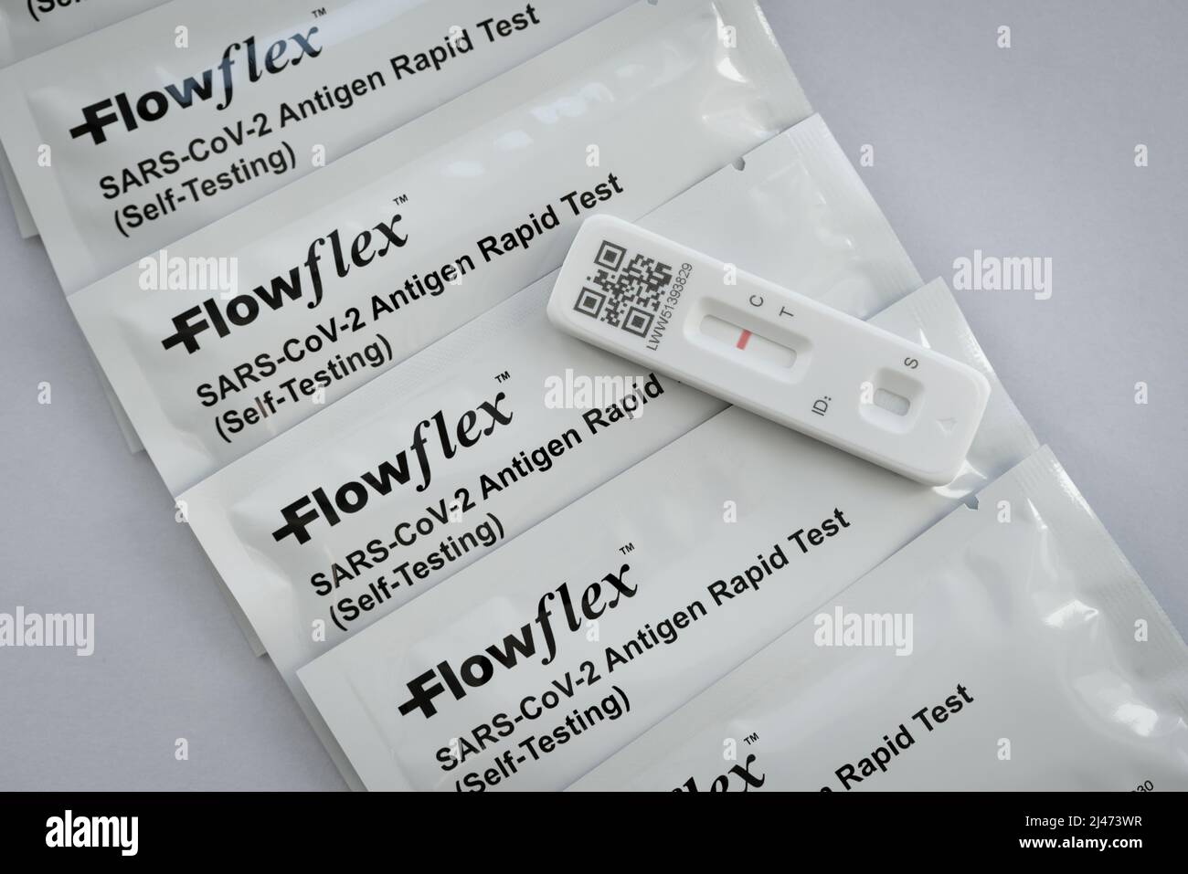 Flowflex sars cov 2 antigen schnelltest selbsttest Fotos und