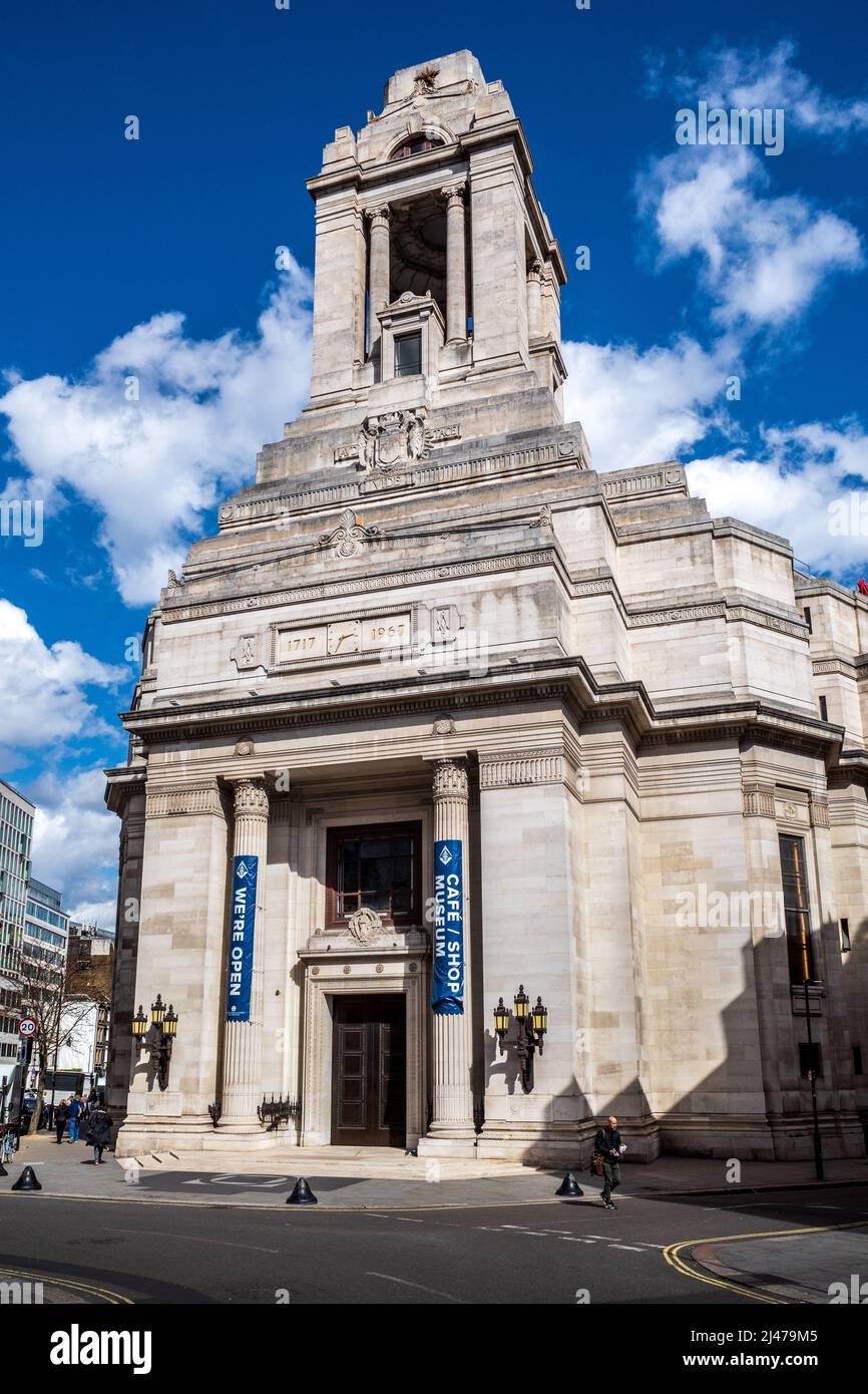 Freimaurerhalle London - Hauptquartier der Vereinigten Großloge von England & Oberstes Großkapitel der Royal Arch Freimaurer von England. Erbaut im Art déco-Stil von 1927-33. Stockfoto