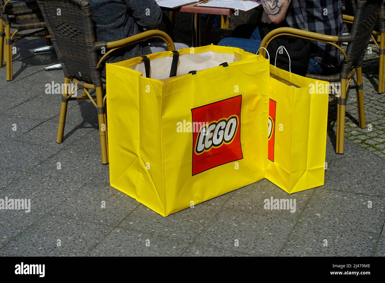 Zwei Taschen Lego, Berlin, Deutschland Stockfoto