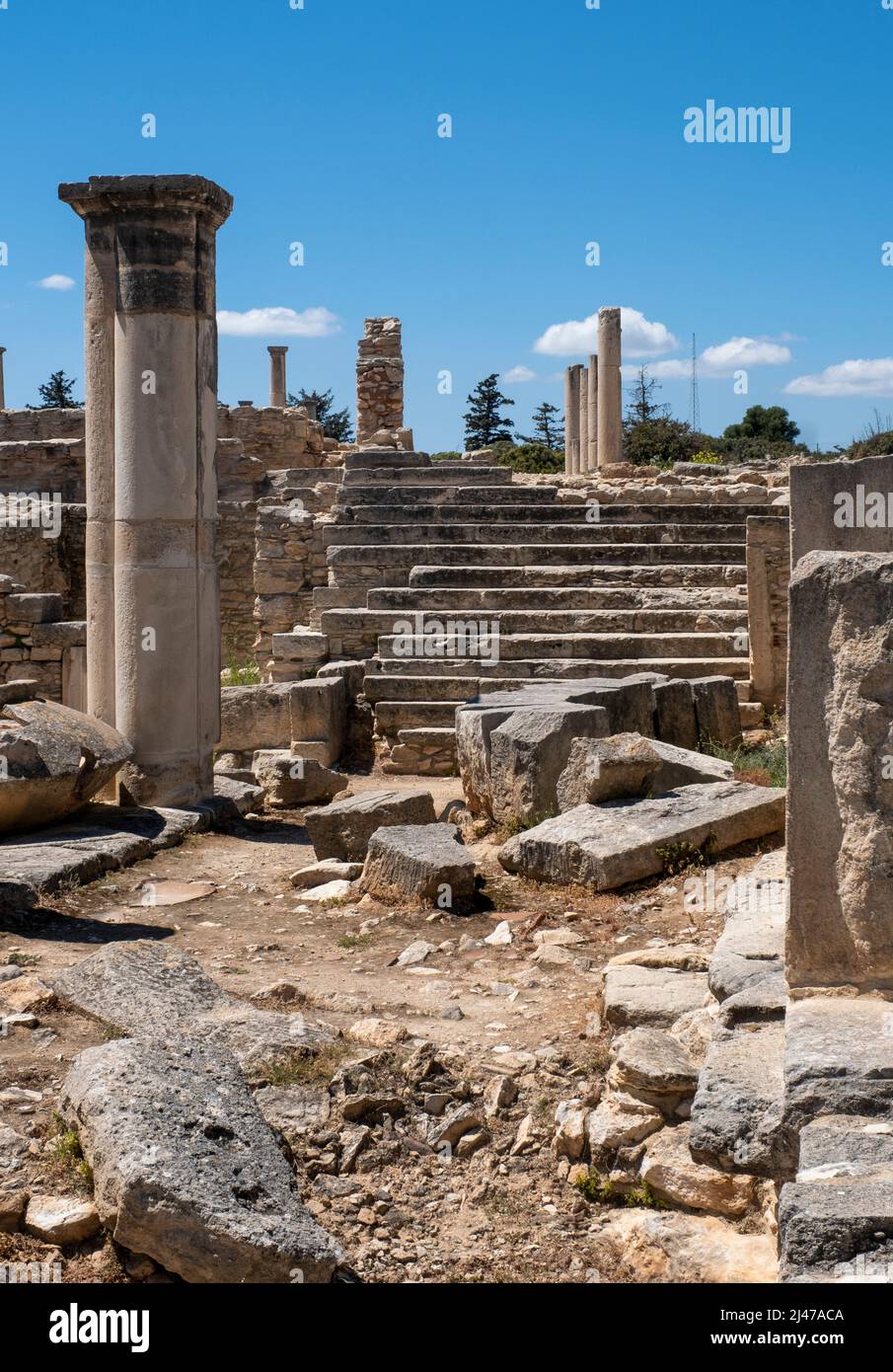 Kourion-Tor und die Palaestra am Heiligtum des Apollon Hylates römischen Stätte, Episkopi, Republik Zypern. Stockfoto