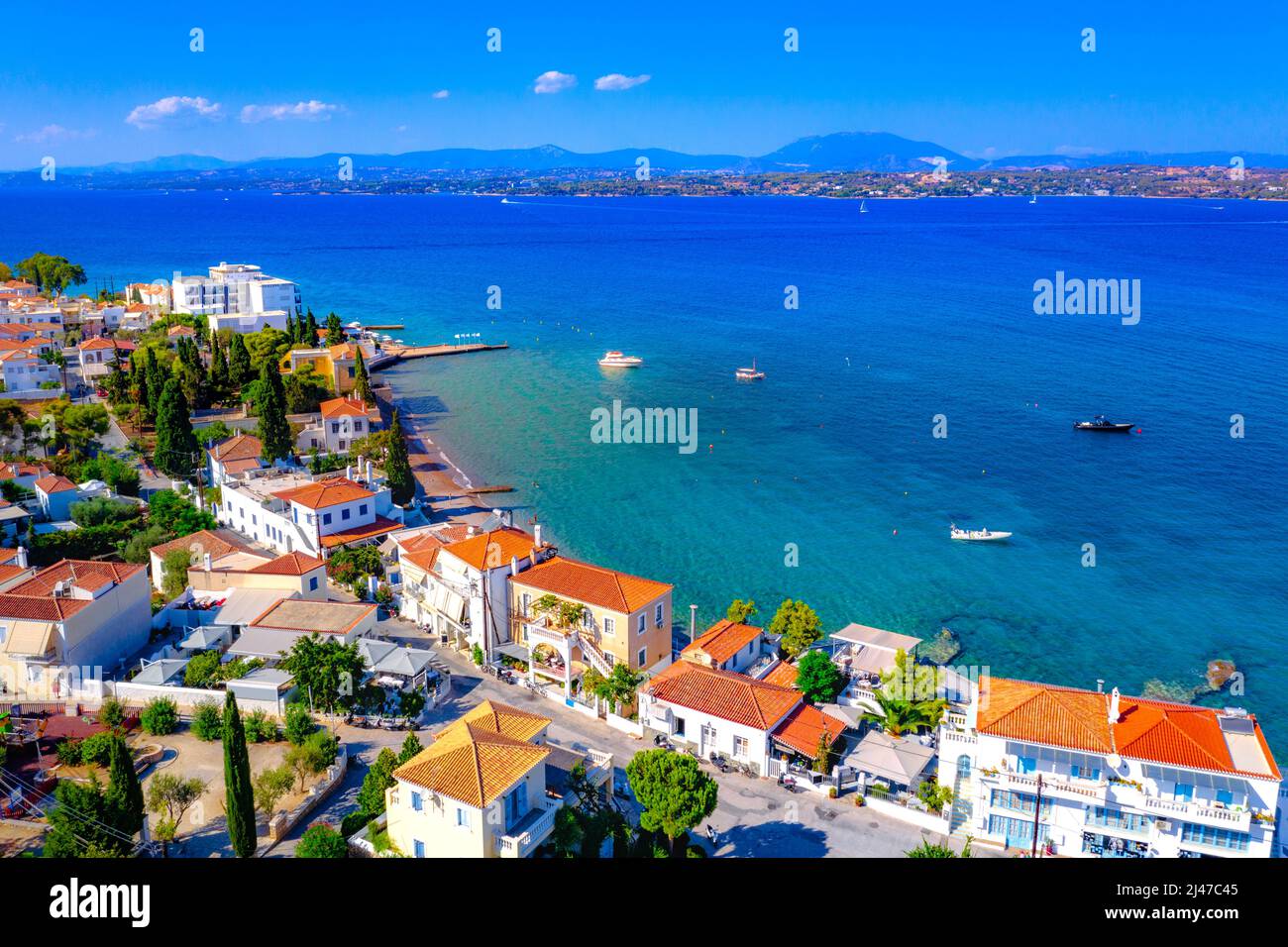 Blick auf die wunderschöne Insel Spetses, Griechenland. Stockfoto