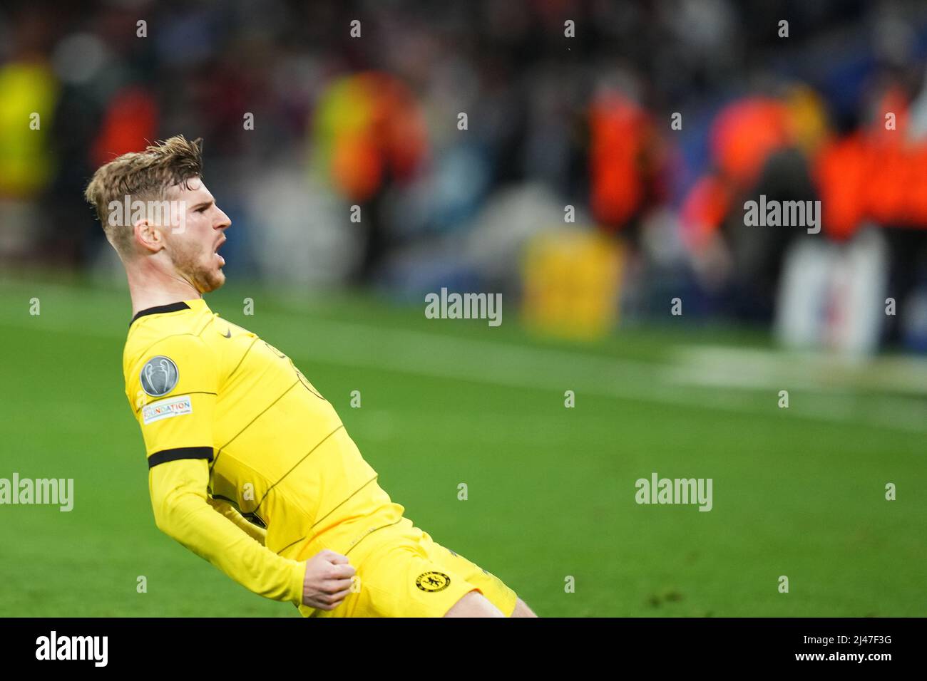 Während des UEFA Champions League-Spiels spielten am 12. April 2022 im Santiago Bernabeu Stadium in Madrid, Spanien, das Viertelfinale, das zweite Bein zwischen Real Madrid und dem FC Chelsea. (Foto von Ruben Albarran / PRESSINPHOTO) Stockfoto