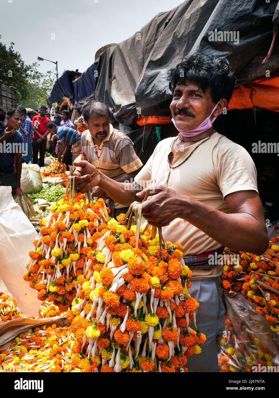 Mullik Ghat Blumenmarkt, Kolkata (Kalkutta), West Bengalen, Indien, Asien Stockfoto