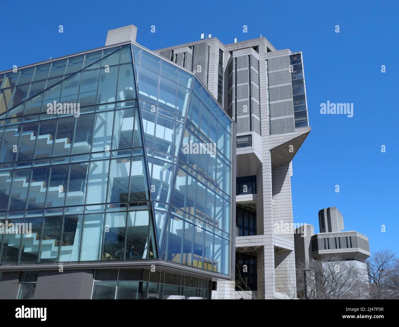 Robarts Library Rear Robart campus -Fotos und -Bildmaterial in hoher Auflösung – Alamy