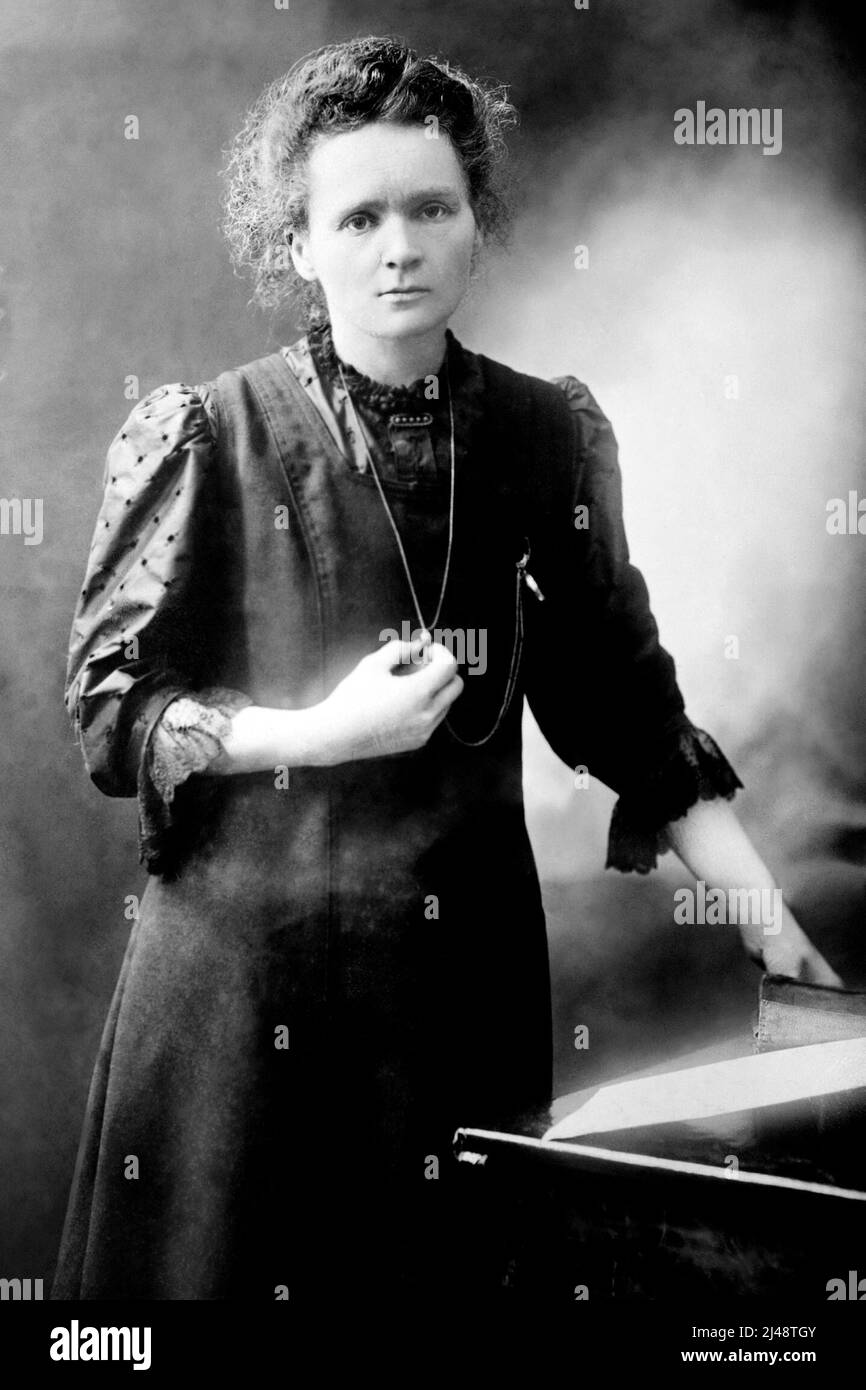 Maria Skłodowska-Curie (7. November 1867 – 4. Juli 1934), irgendwann vor 1907. Curie und ihr Mann Pierre teilten sich 1903 einen Nobelpreis für Physik. Gemeinsam isolierten sie und ihr Mann Polonium. Pierre starb 1907, aber Marie setzte ihre Arbeit fort, nämlich bei Radium, und erhielt 1911 den Nobelpreis für Chemie. Ihr Tod ist hauptsächlich auf eine übermäßige Strahlenexposition zurückzuführen. Stockfoto