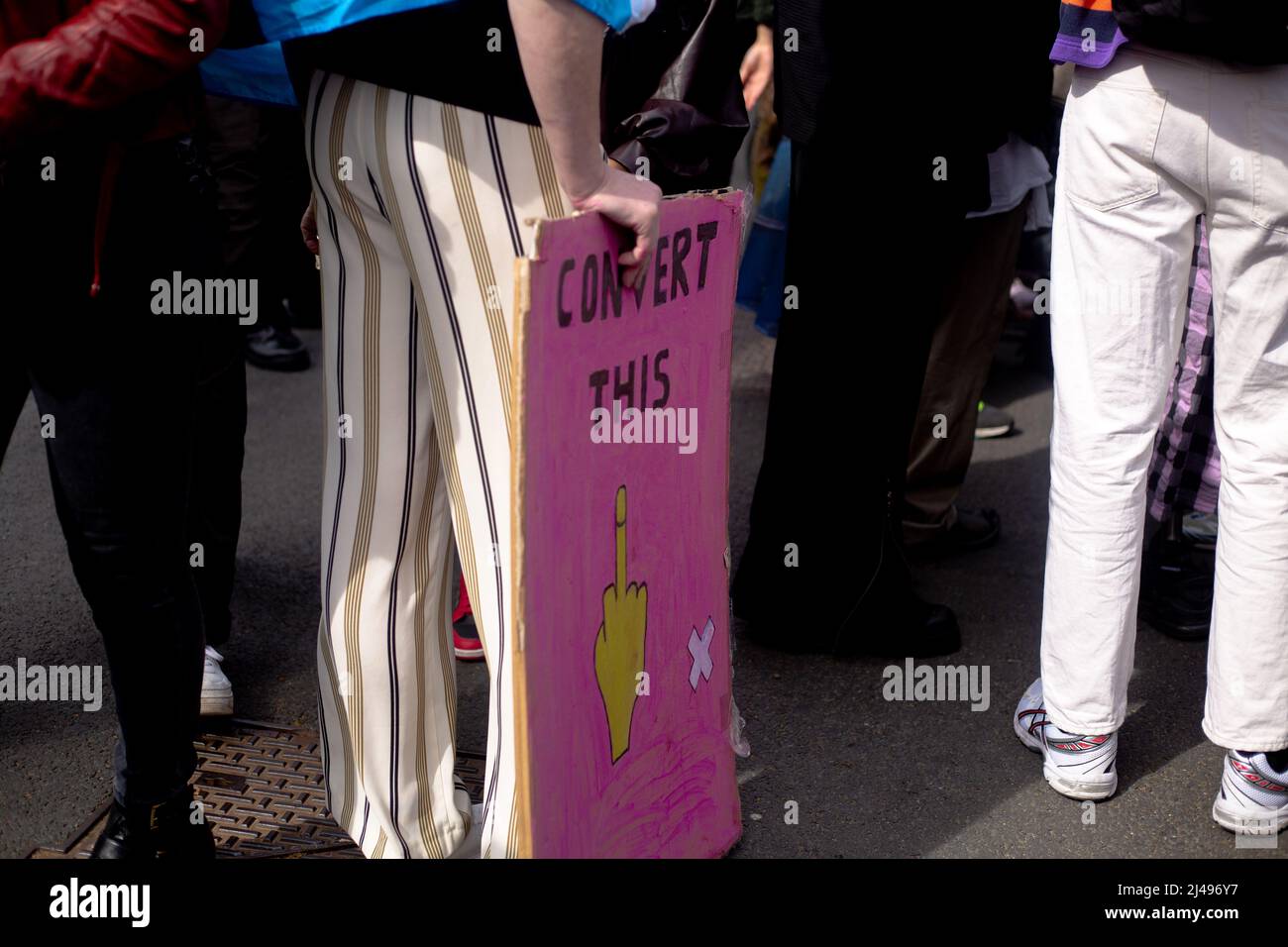 „Ban Conversion Therapy for all“ - The Trans Rights Protest London, April 2022 Stockfoto