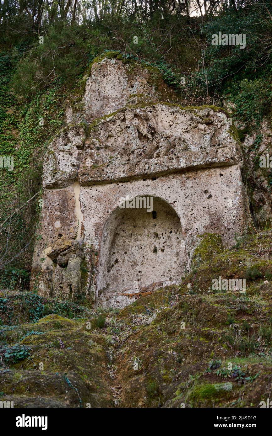 Grab der Sirene (Tomba della Sirena) in etruskischen Nekropole, Parco