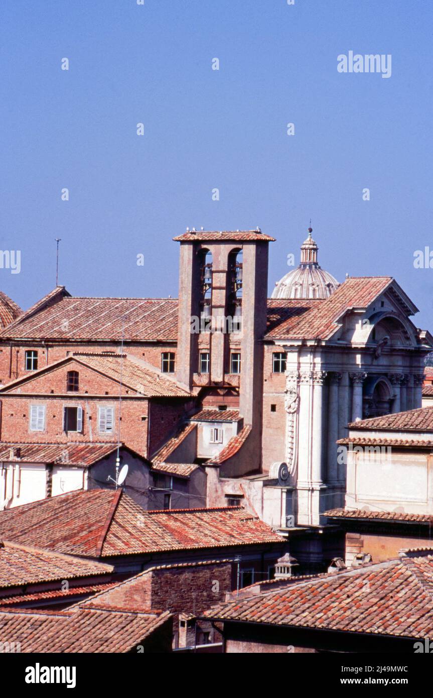 Glockenturm Kirche Santa Maria in Portico Rom Italien Stockfoto
