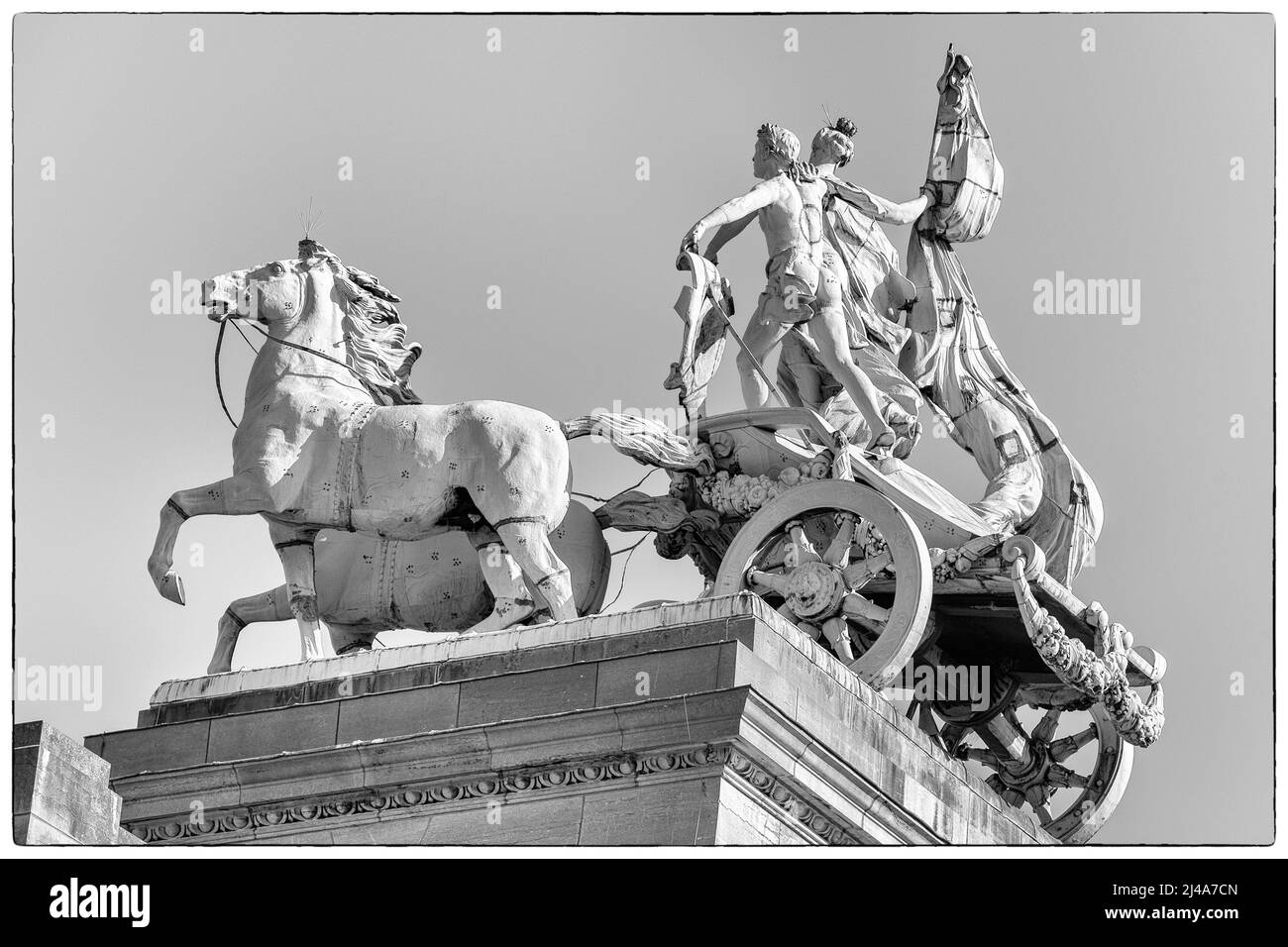 Parc du Cinquantenaire et ses musees - Quadrige over the Arch | Museen und Jubilee Park - Quadrige qui surplombe les Arches du Cinquantenaire Stockfoto