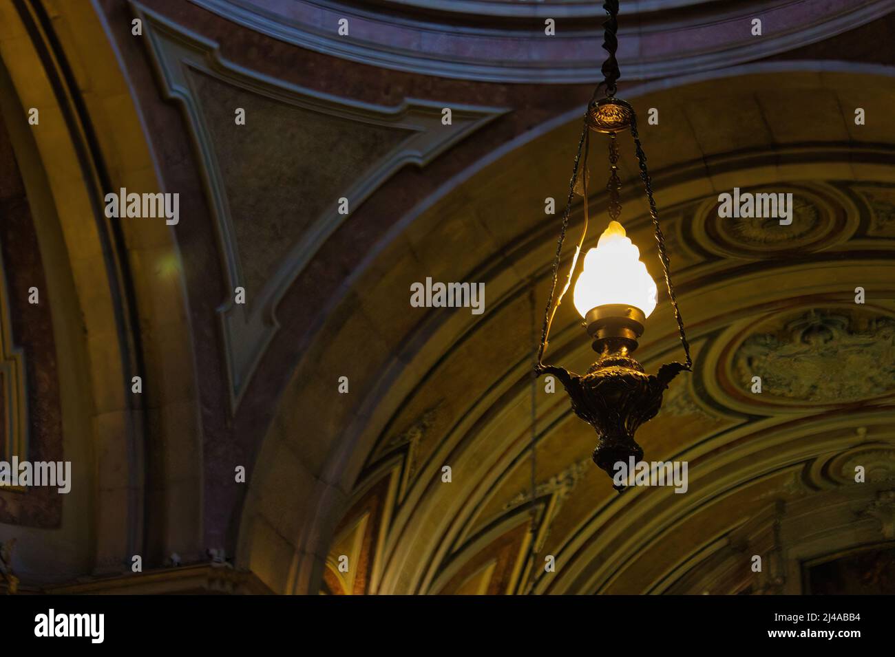 Innenräume der Kirche des heiligen Antonius (Igreja de Santo Antonio) in Lissabon, Portugal. Stockfoto