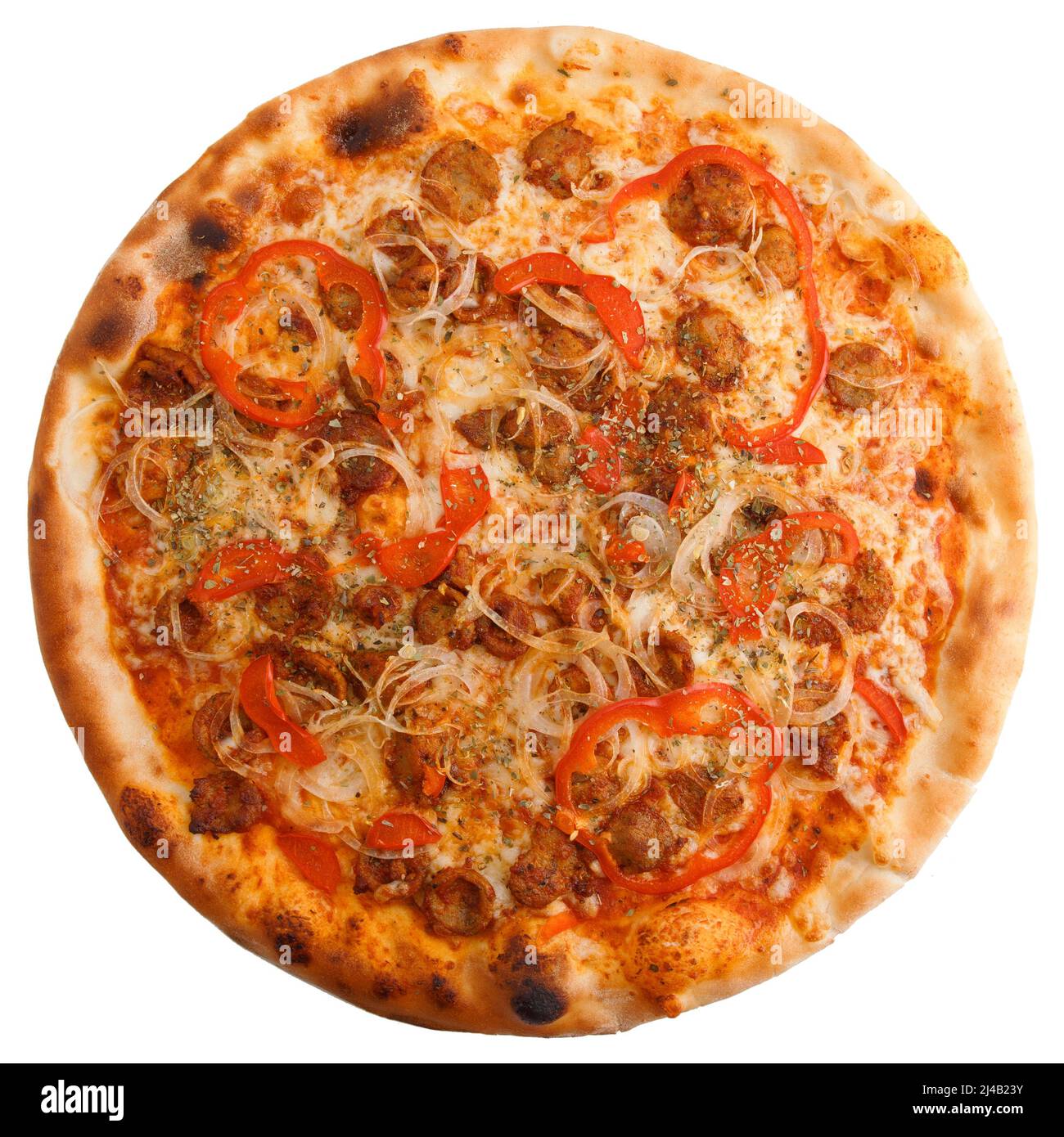 Blick von oben auf leckere Pizza mit Würstchen, Paprika, Senf und viel Käse, isoliert mit Clipping-Pfad Stockfoto