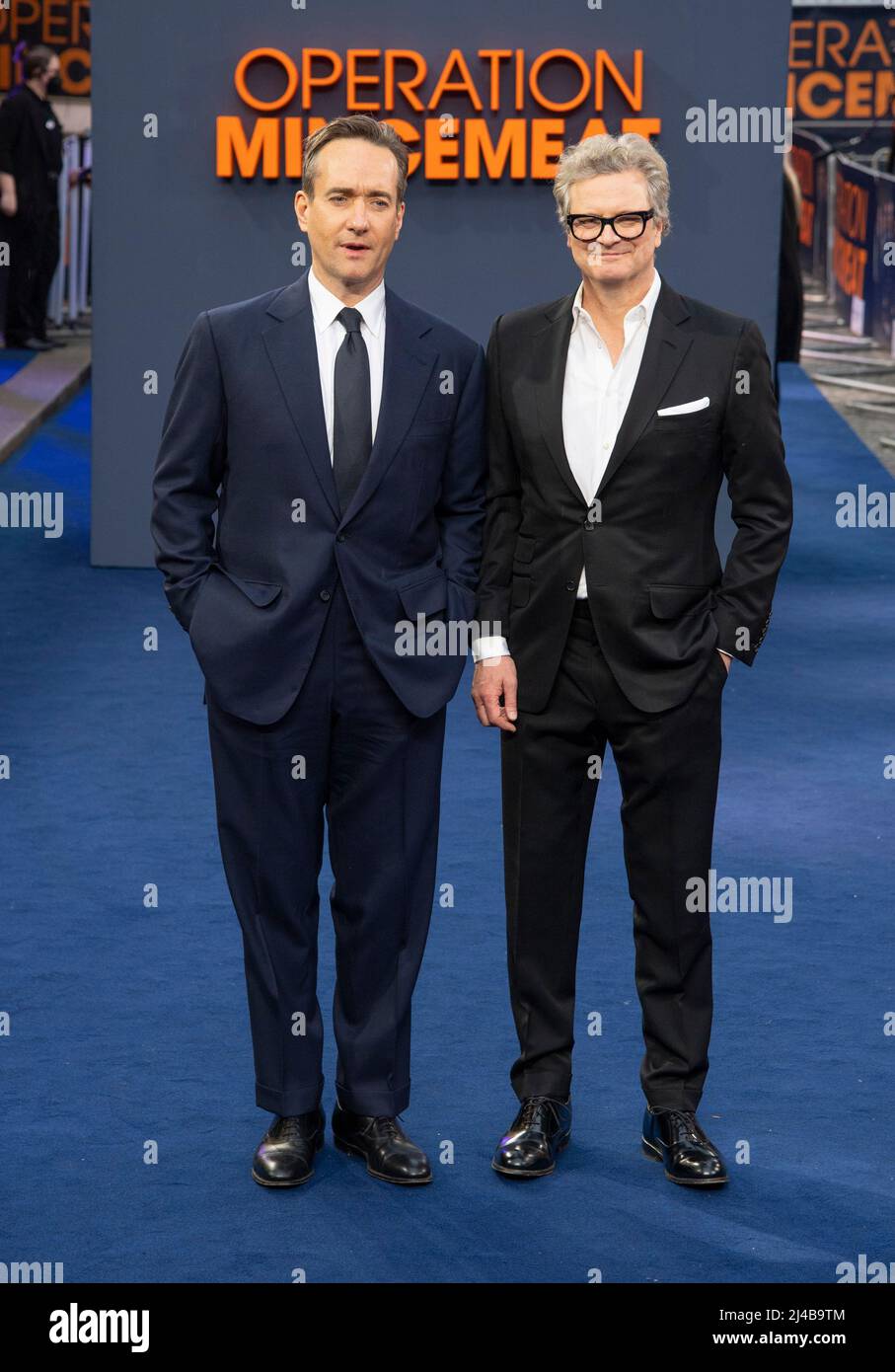 Matthew Macfadyn und Colin Firth besuchen die britische Premiere der Operation Mincemeat auf dem Curzon Mayfair am 12. April 2022 in London, England. Stockfoto