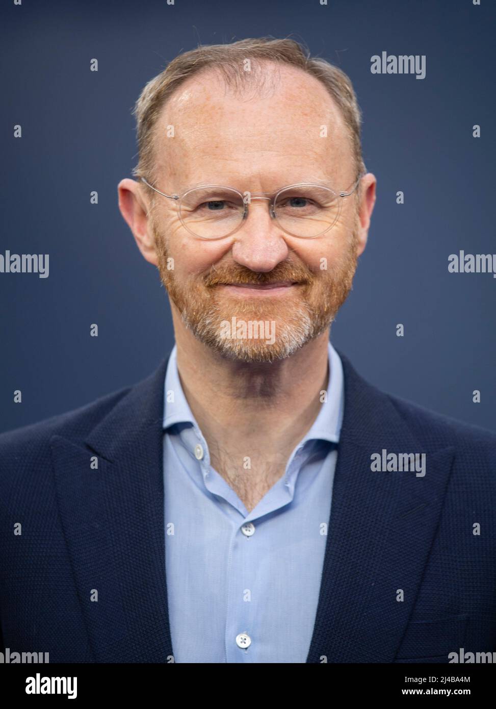 Mark Gatiss nimmt an der britischen Premiere der „Operation Hackeat“ auf dem Curzon Mayfair am 12. April 2022 in London, England, Teil. Stockfoto