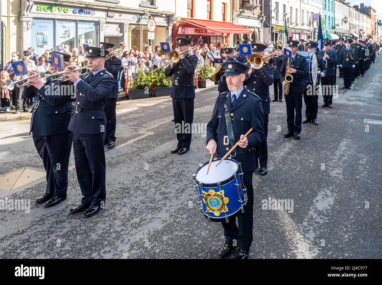 Eine Band der Garda Síochána (Irish Police Force), die auf einer Veranstaltung in Bandon, West Cork, Irland, auftrat. Stockfoto