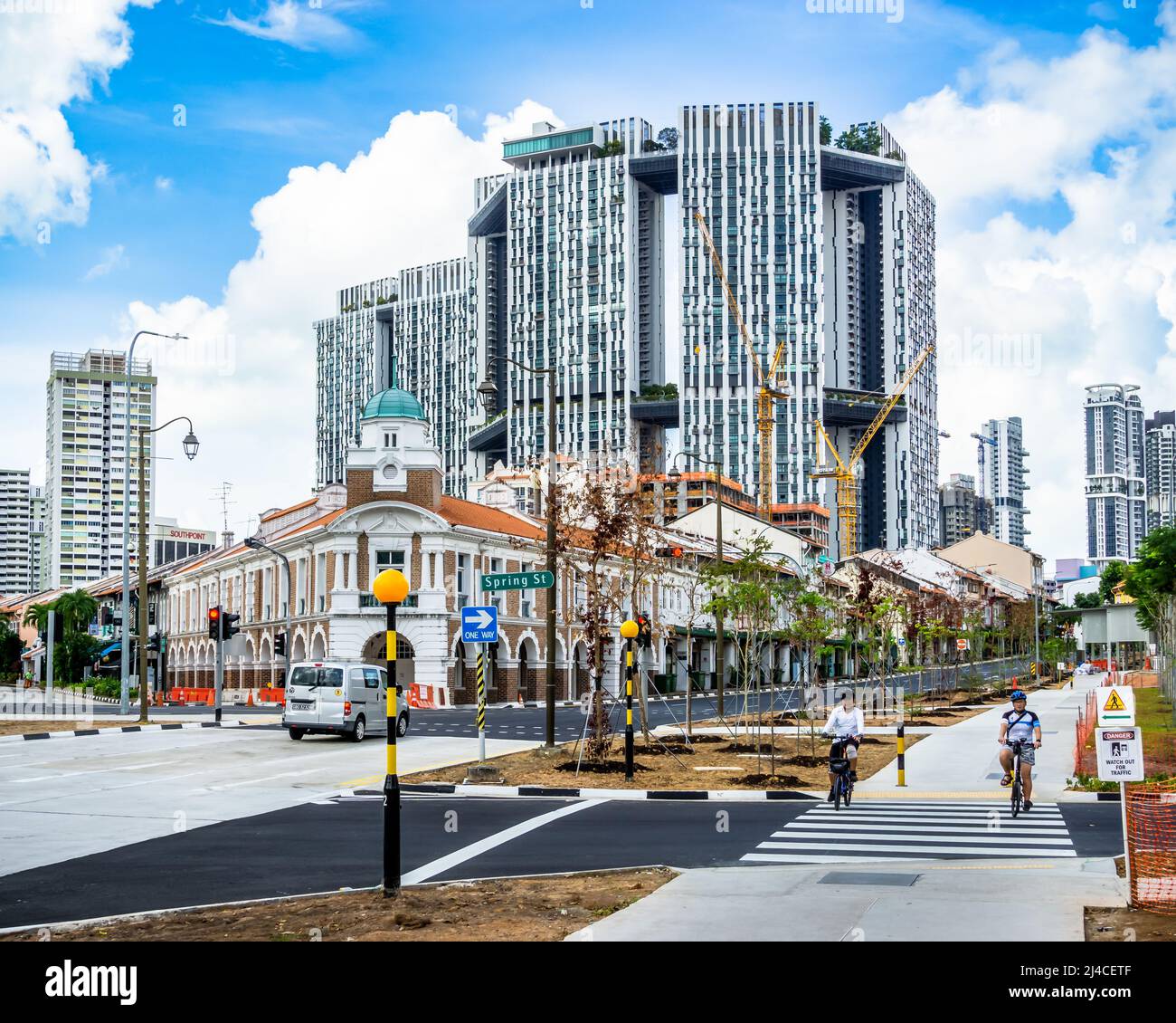 Das Pinnacle Duxton befindet sich im Central Area HDB Estate. Blick von der South Bridge Road. Stockfoto