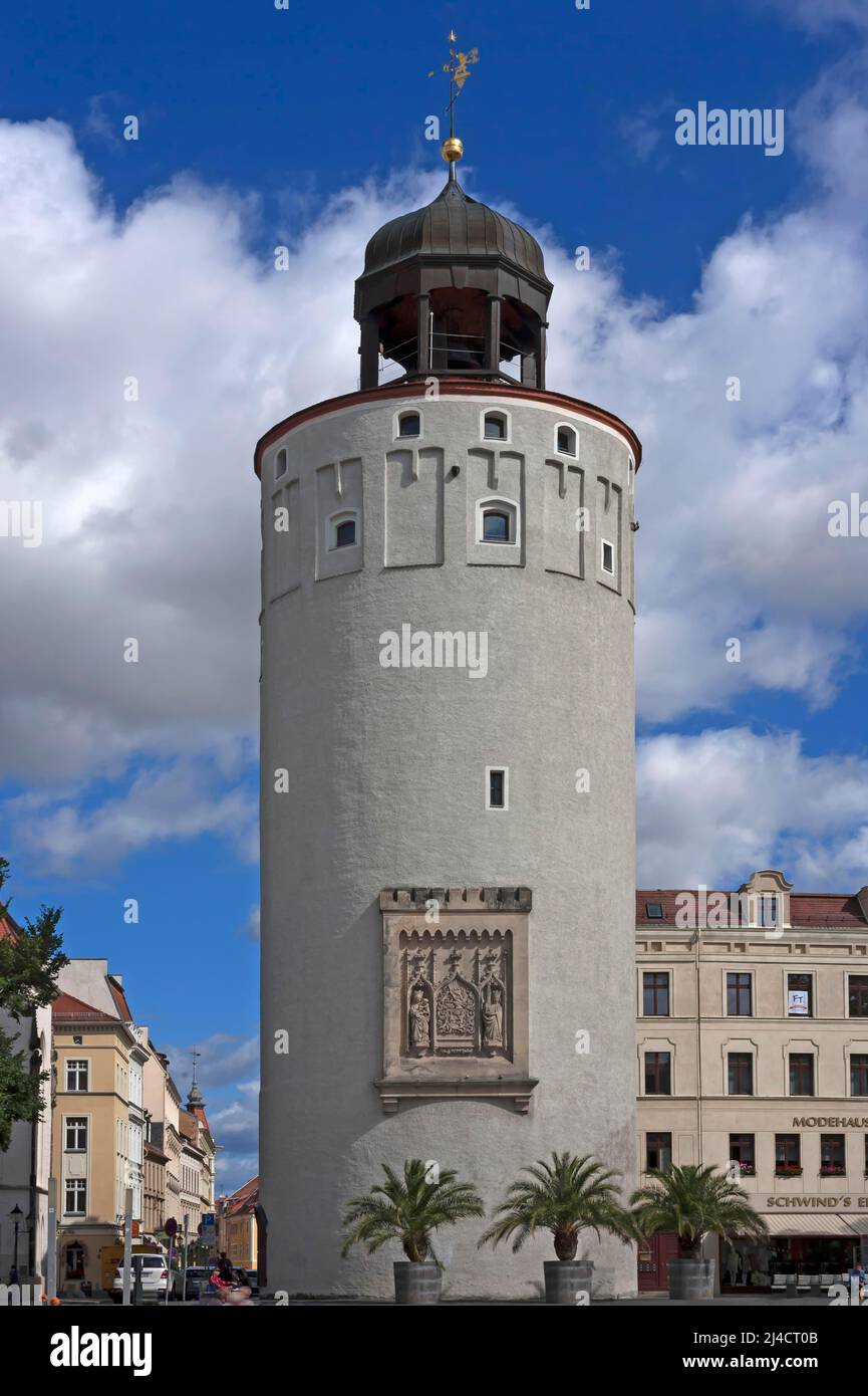 Der Dicke Turm oder Frauenturm, erbaut 1250, Sandsteinrelief mit Stadtwappen aus dem 15.. Jahrhundert Görlitz Stockfoto