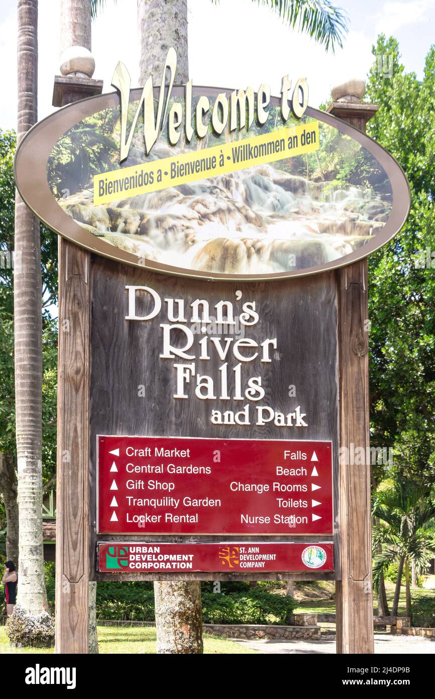 Eintrittsschild zu Dunns River Falls & Park, Ocho Rios, St Ann Parish, Jamaica, Greater Antilles, Karibik Stockfoto