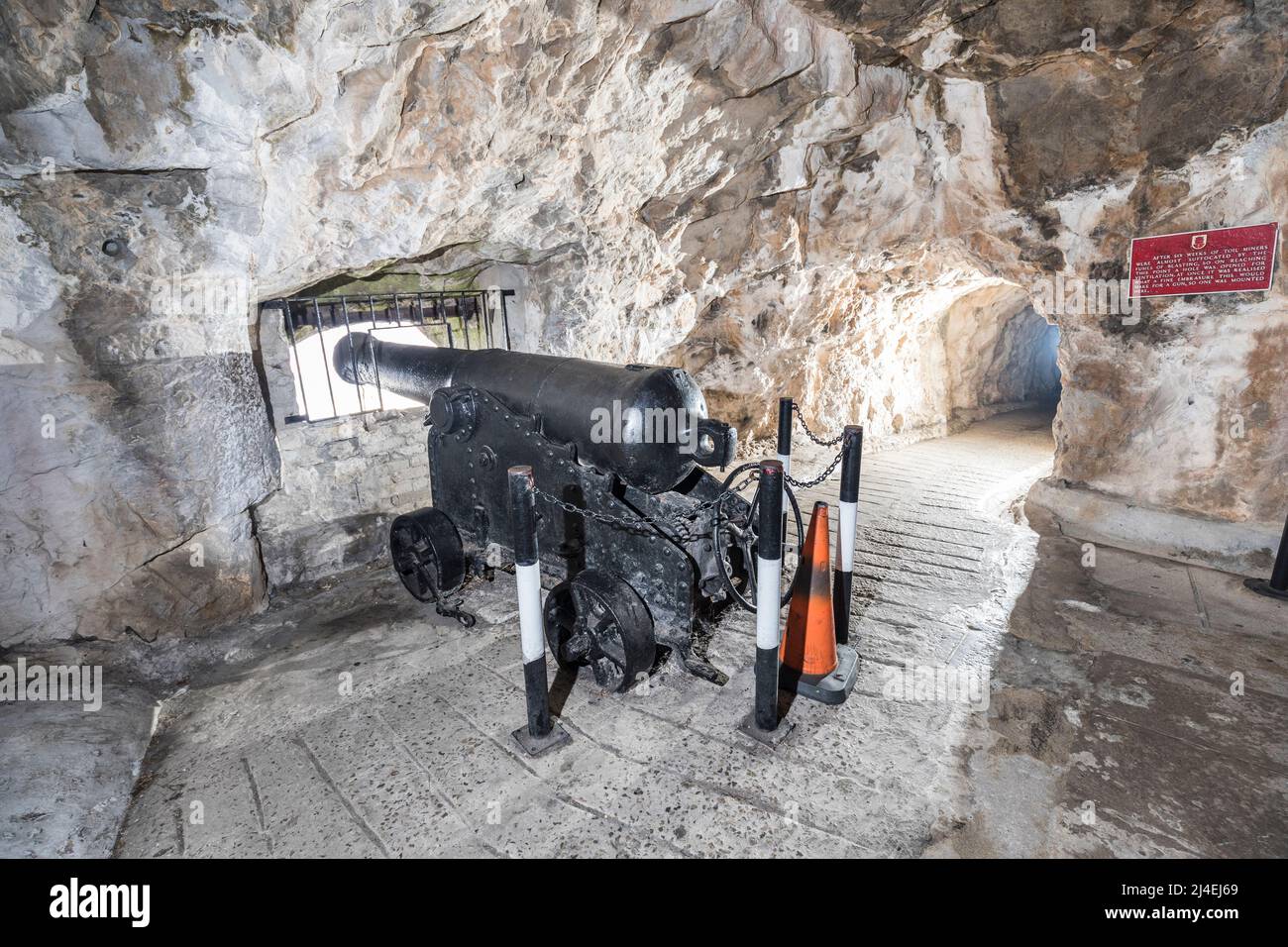 Kanoneneinbau, große Belagerungstunnel, Gibraltar Stockfoto