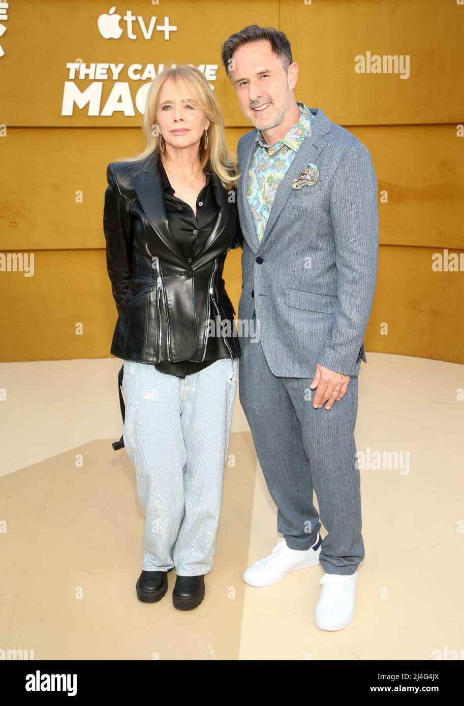 Los Angeles, Ca. 14. April 2022. Rosanna Arquette, David Arquette, bei der Apple TV-Premiere von They Call Me Magic am 14. April 2022 im Village Regency Theater in Los Angeles, Kalifornien. Quelle: Saye Sadou/Media Punch/Alamy Live News Stockfoto
