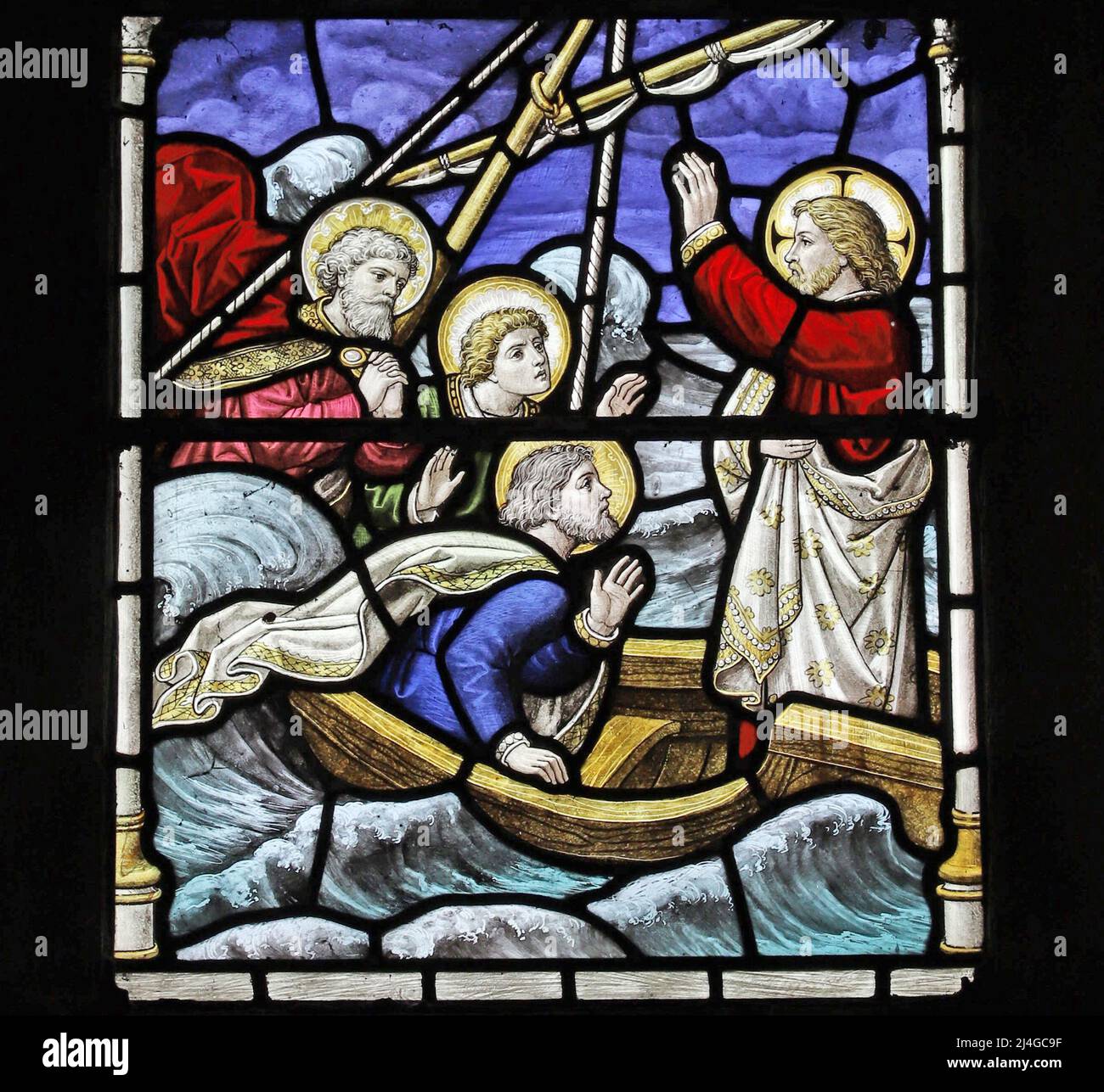 Buntglasfenster von Burlison & Grylls mit Jesus, der den Sturm beruhigt, St. Mary's Church, Snettisham, Norfolk Stockfoto