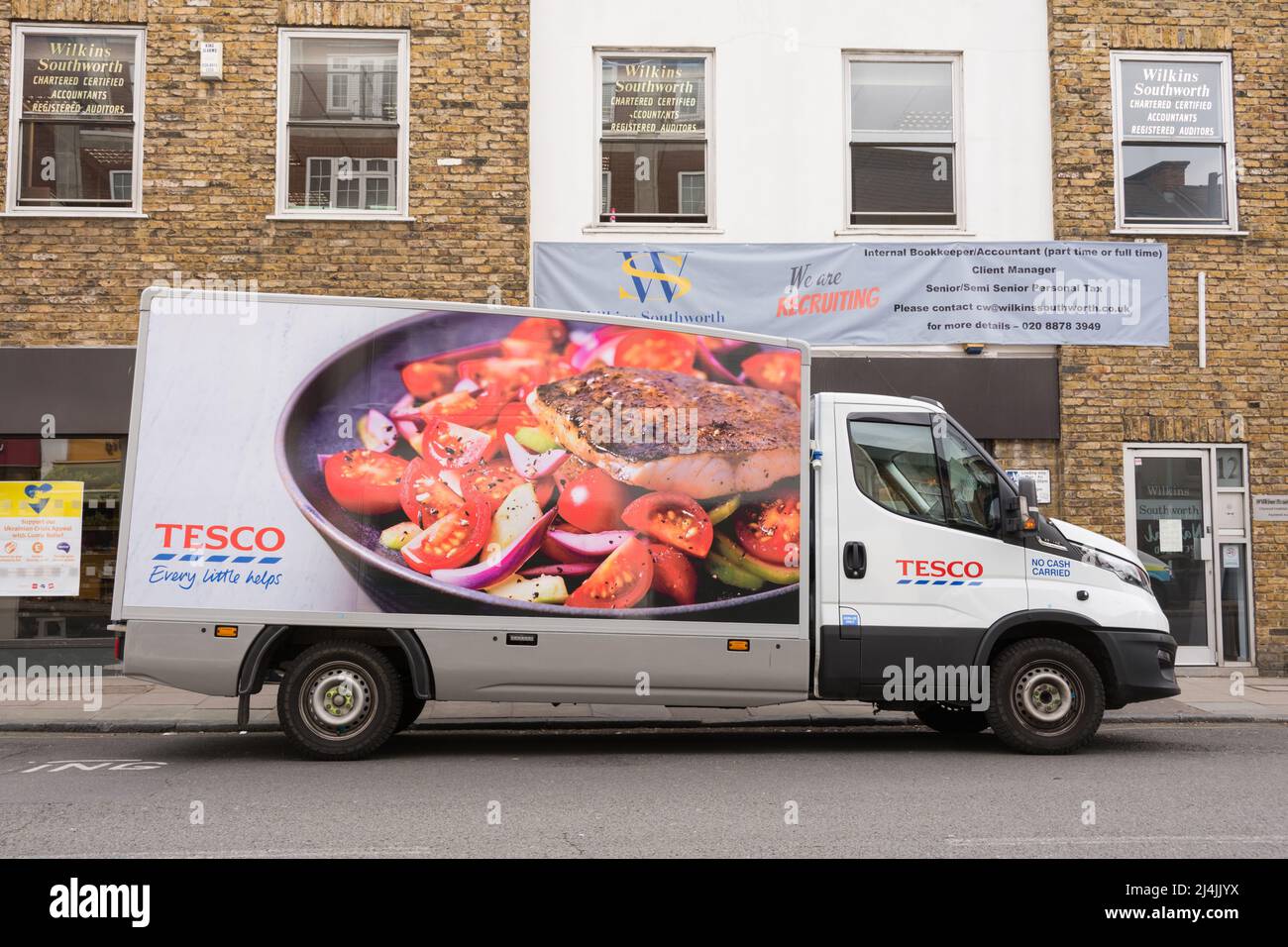 Tesco Home Delivery van - jedes kleine hilft Stockfoto